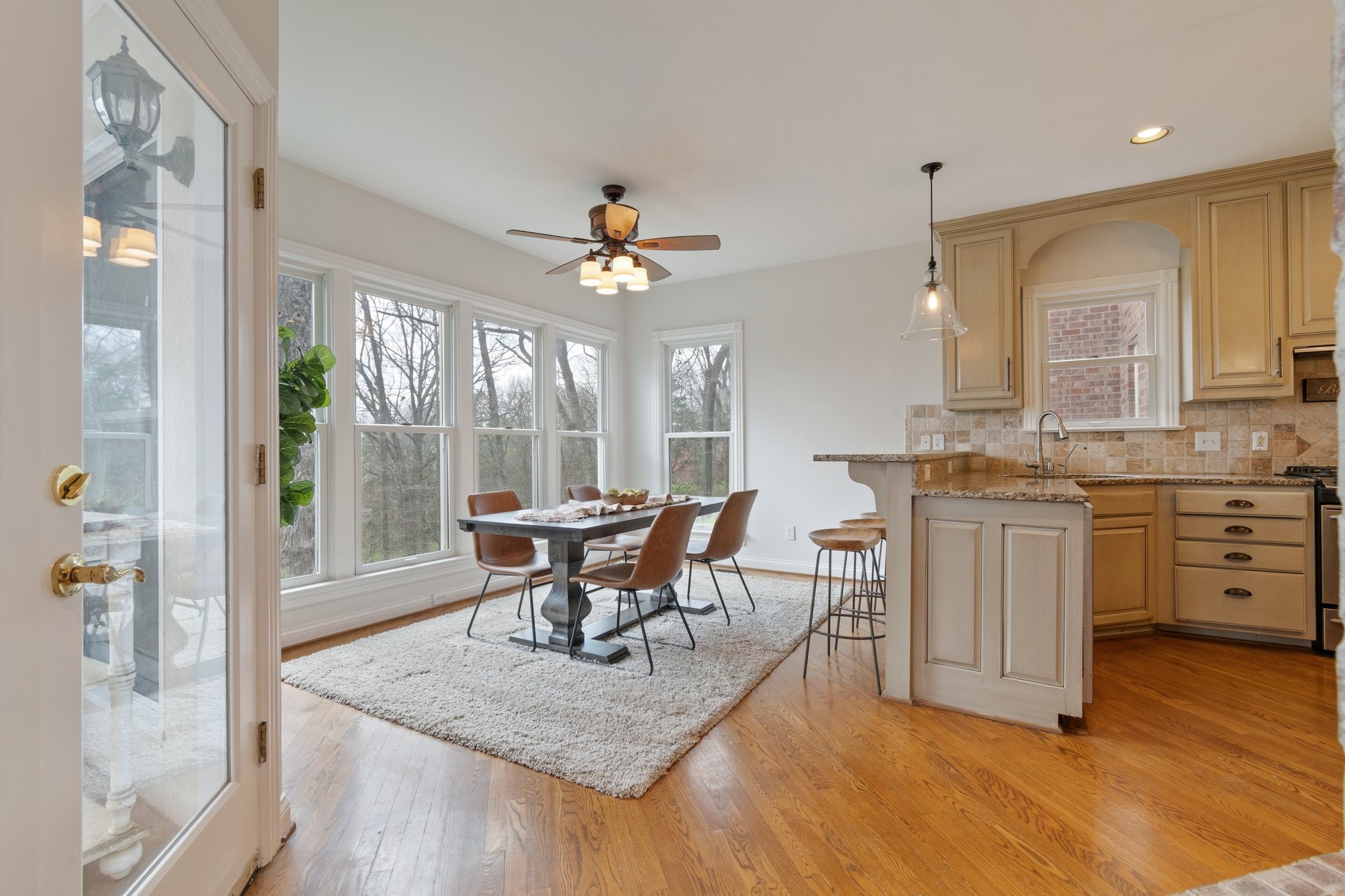 914 Elmington Ct