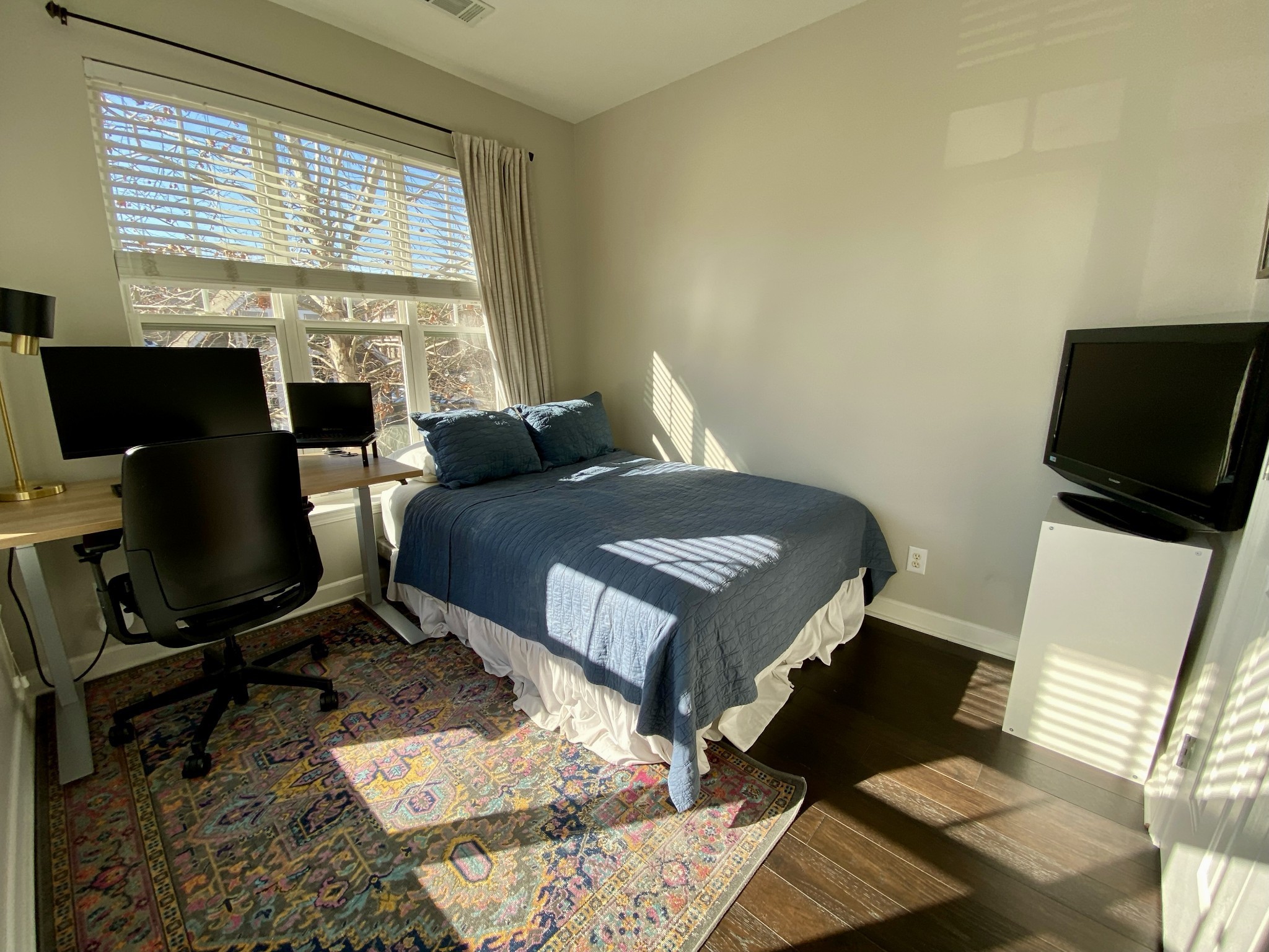 2310 Elliott Ave Unit: 830