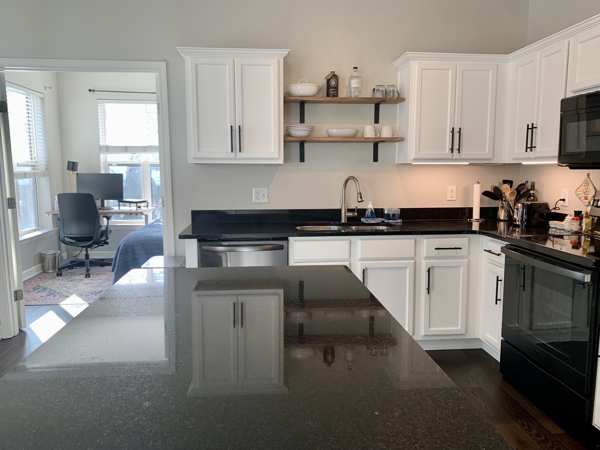 2310 Elliott Ave Unit: 830