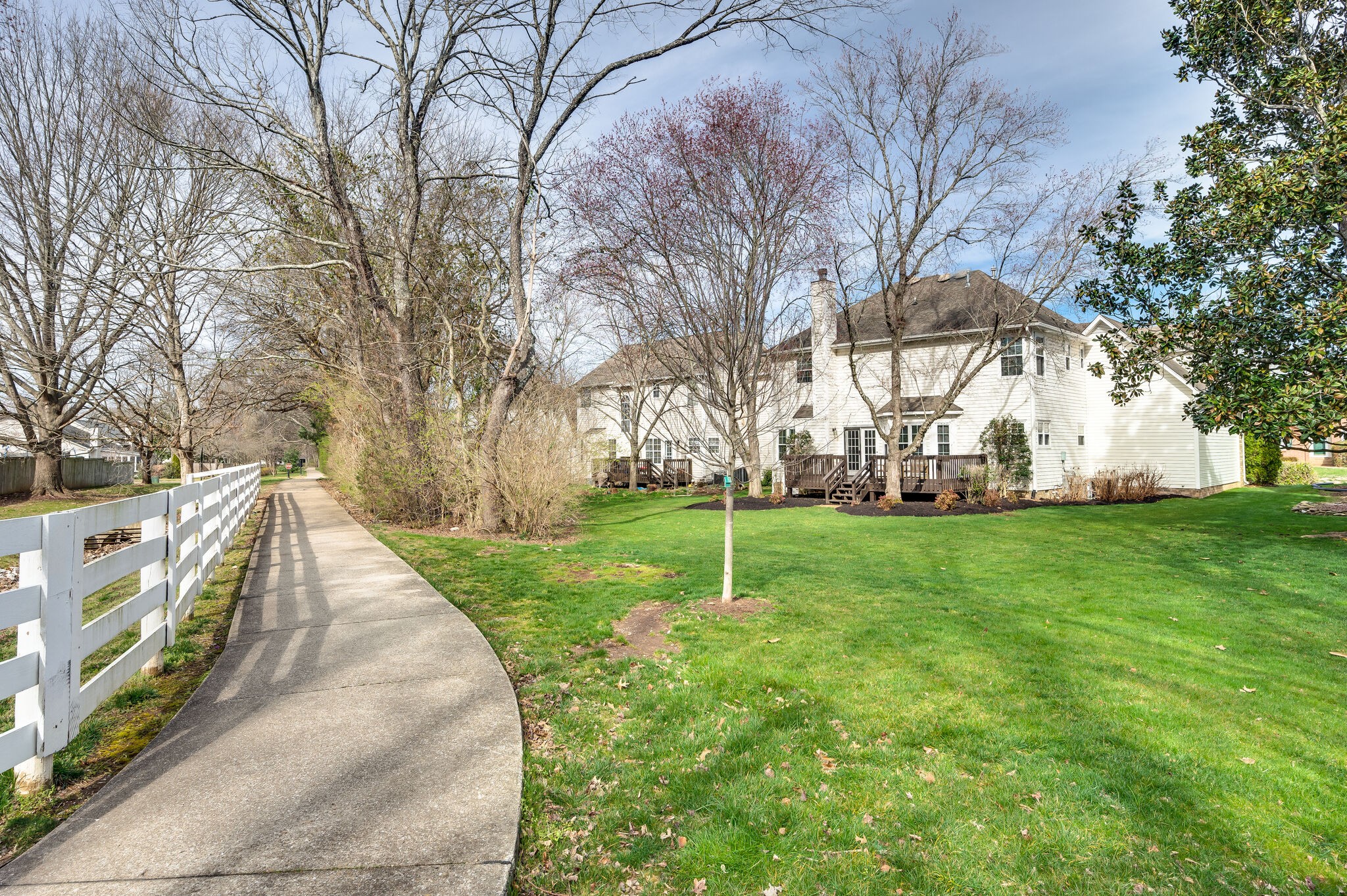 208 Cavalcade Cir