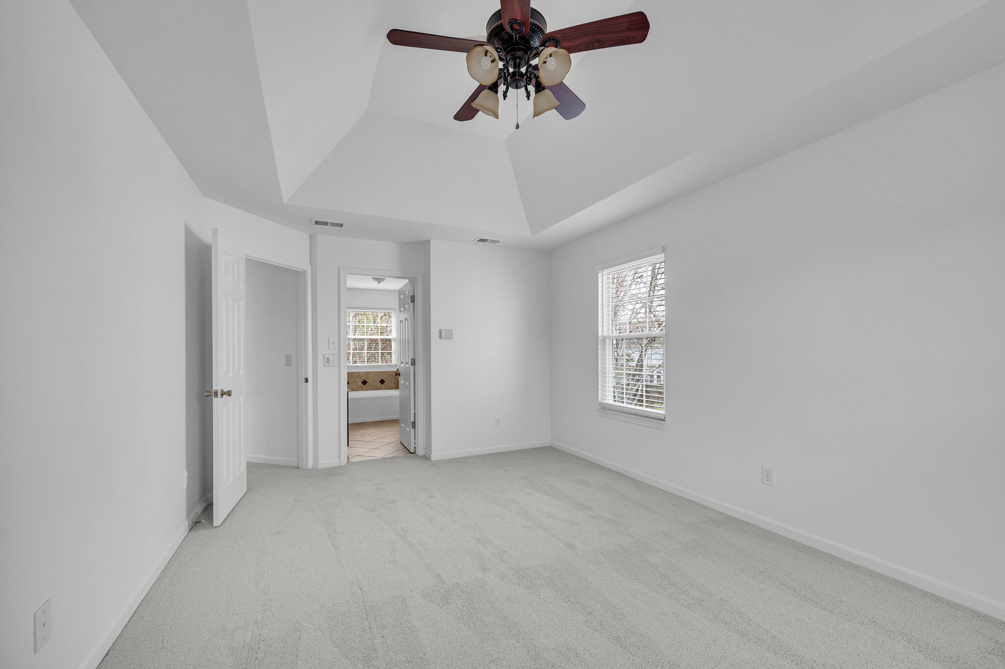 208 Cavalcade Cir