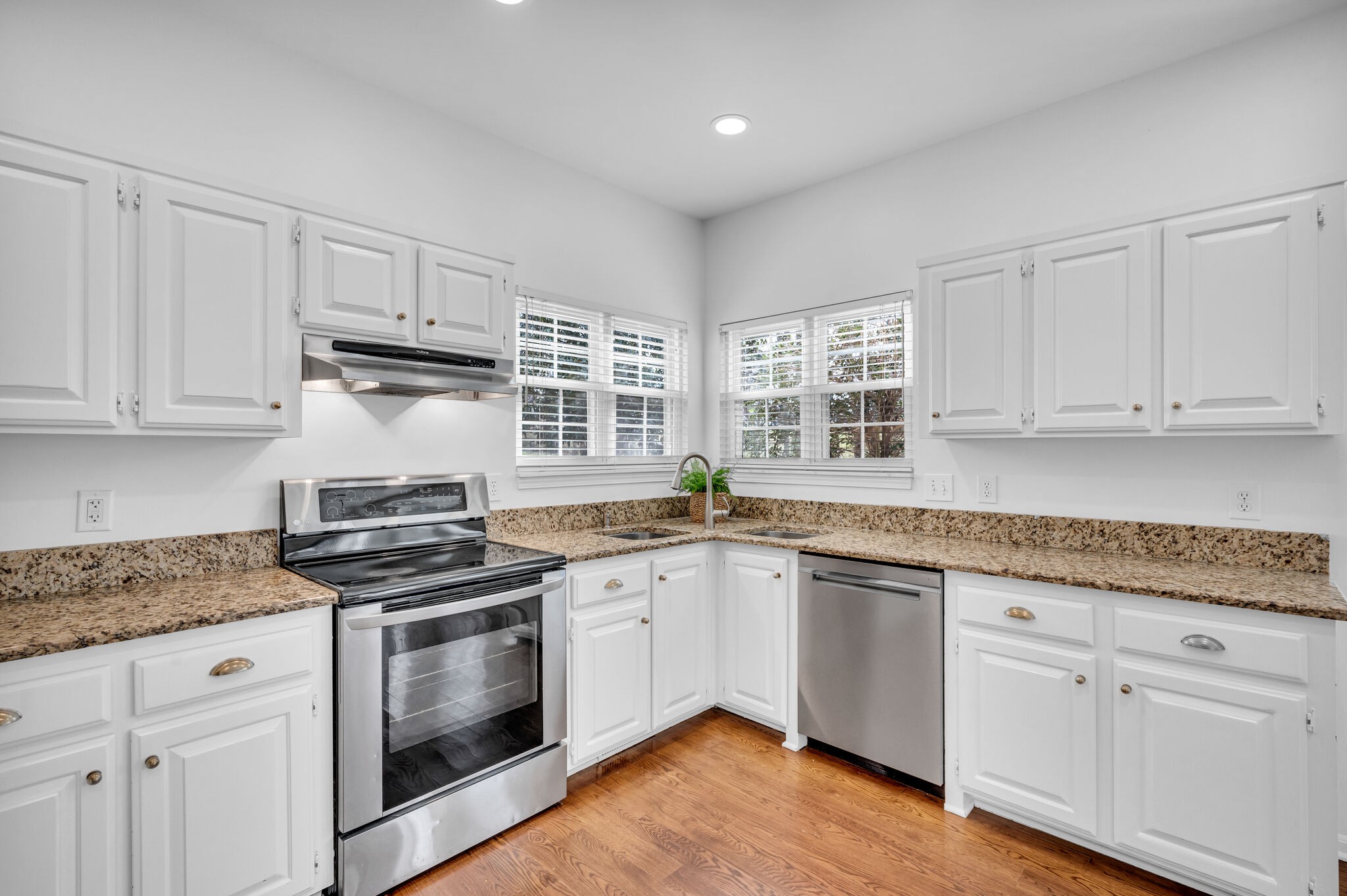 208 Cavalcade Cir