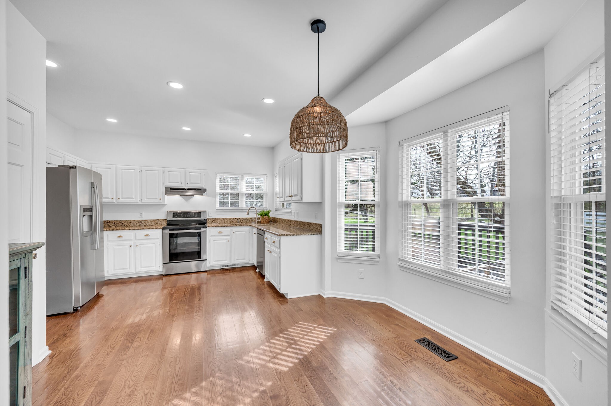 208 Cavalcade Cir