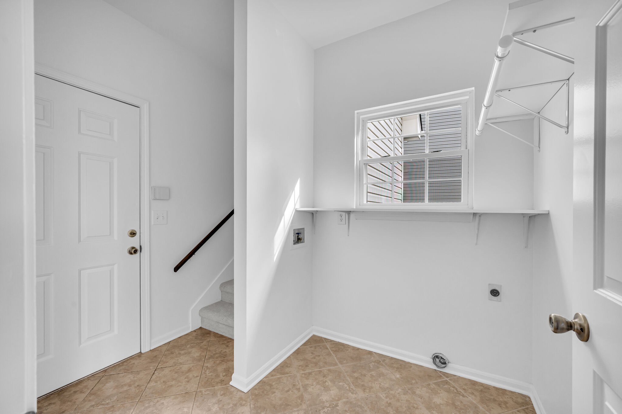 208 Cavalcade Cir