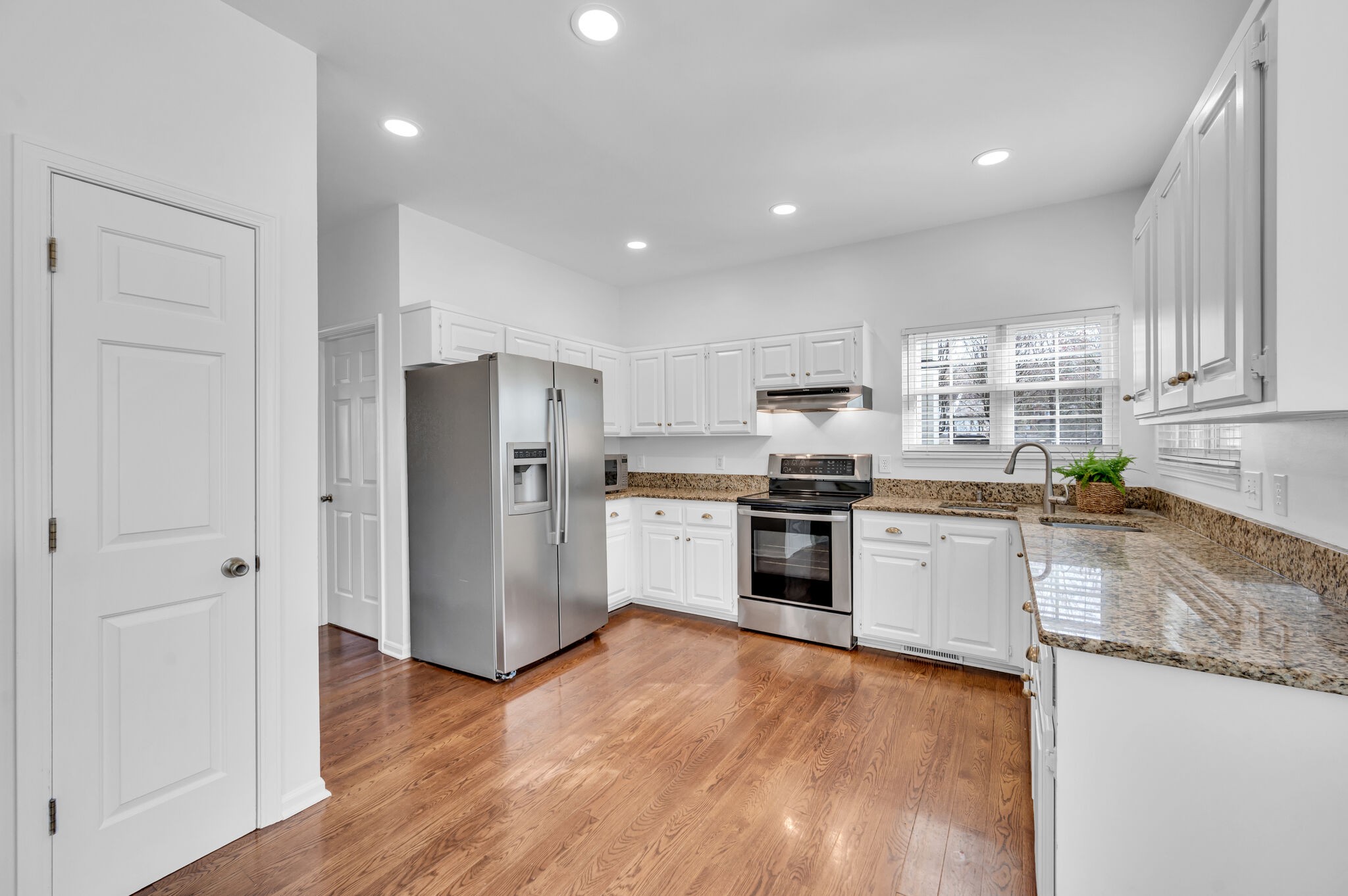 208 Cavalcade Cir