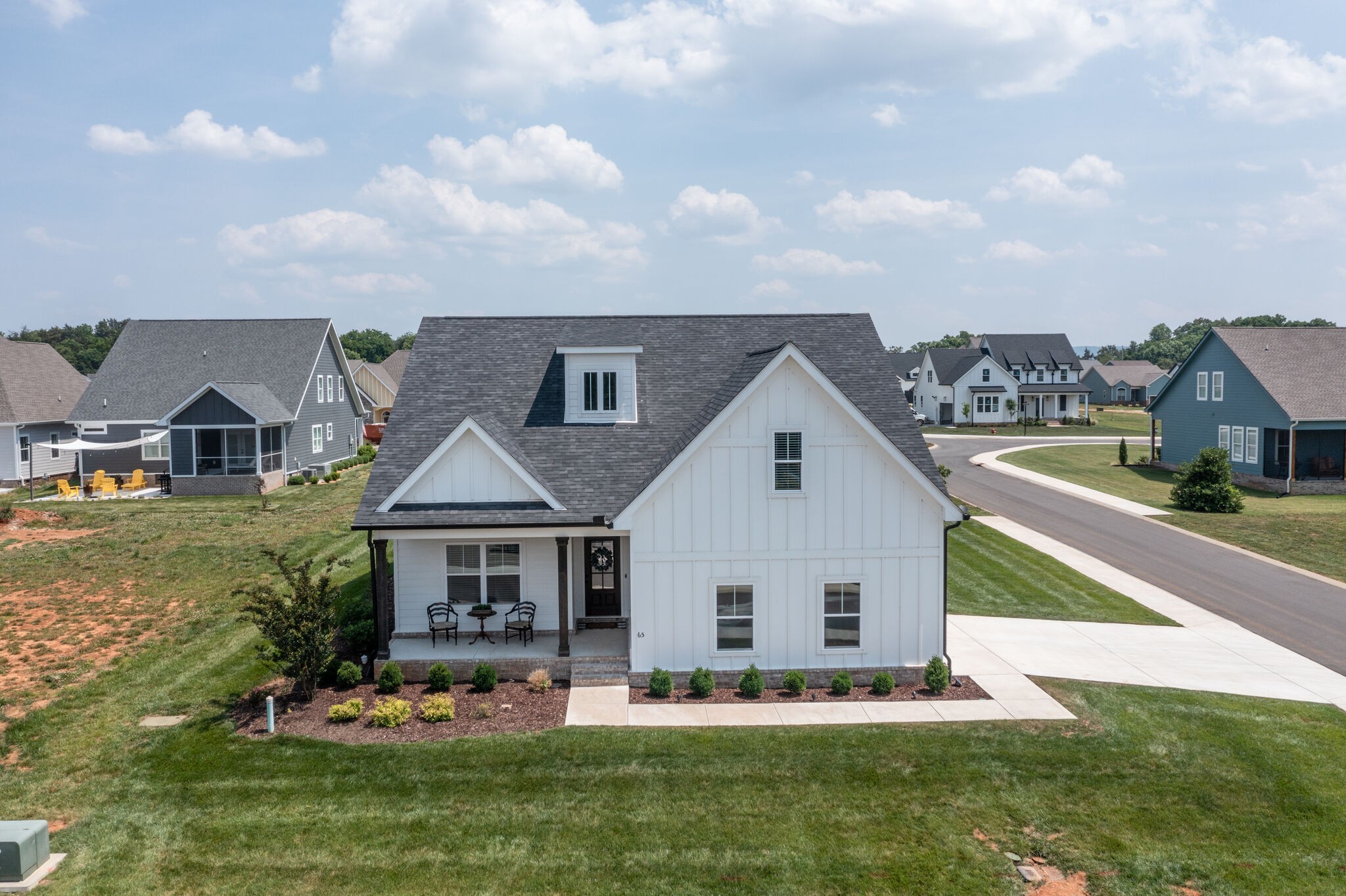 65 Canoe Ct