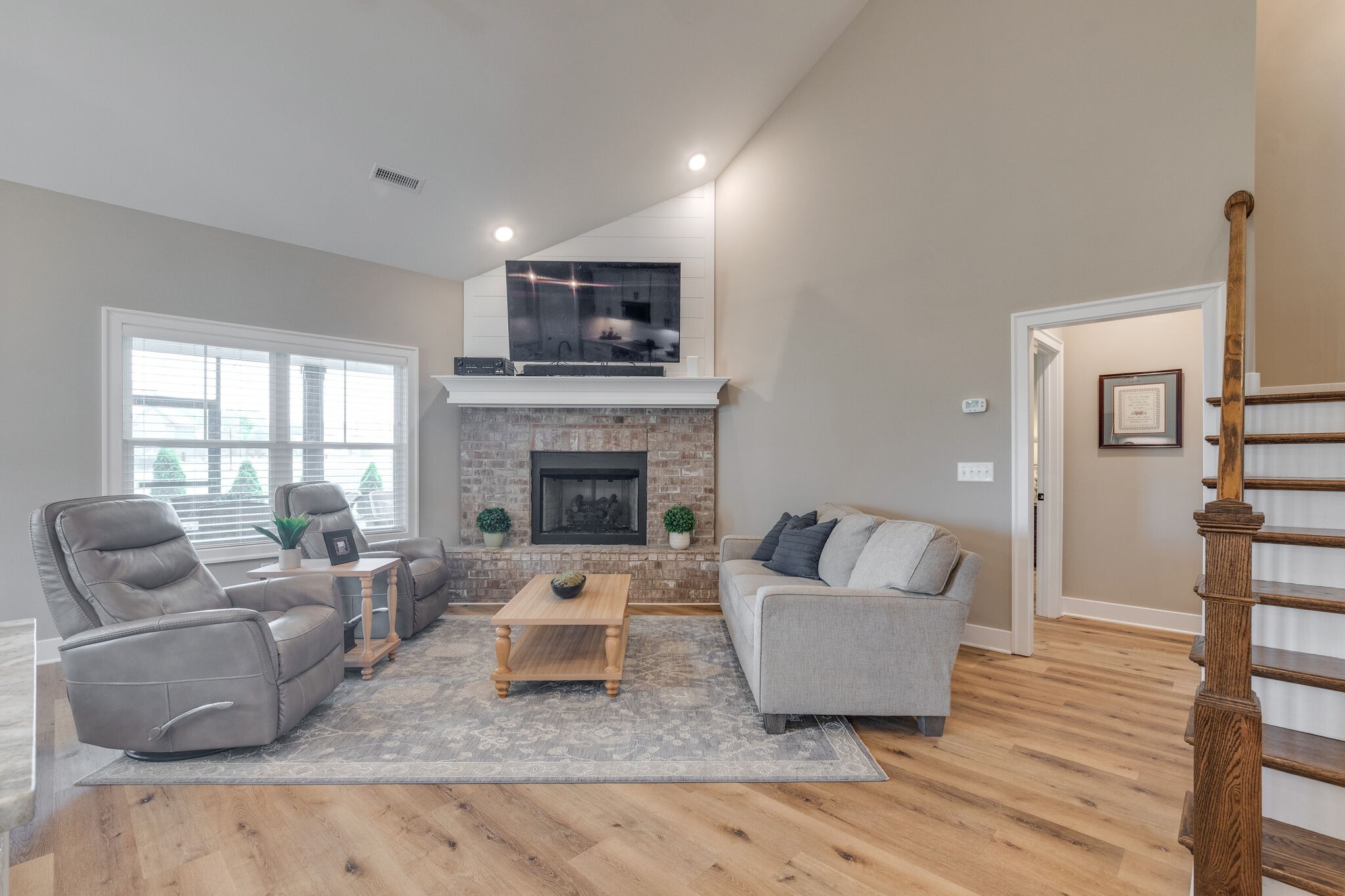 65 Canoe Ct