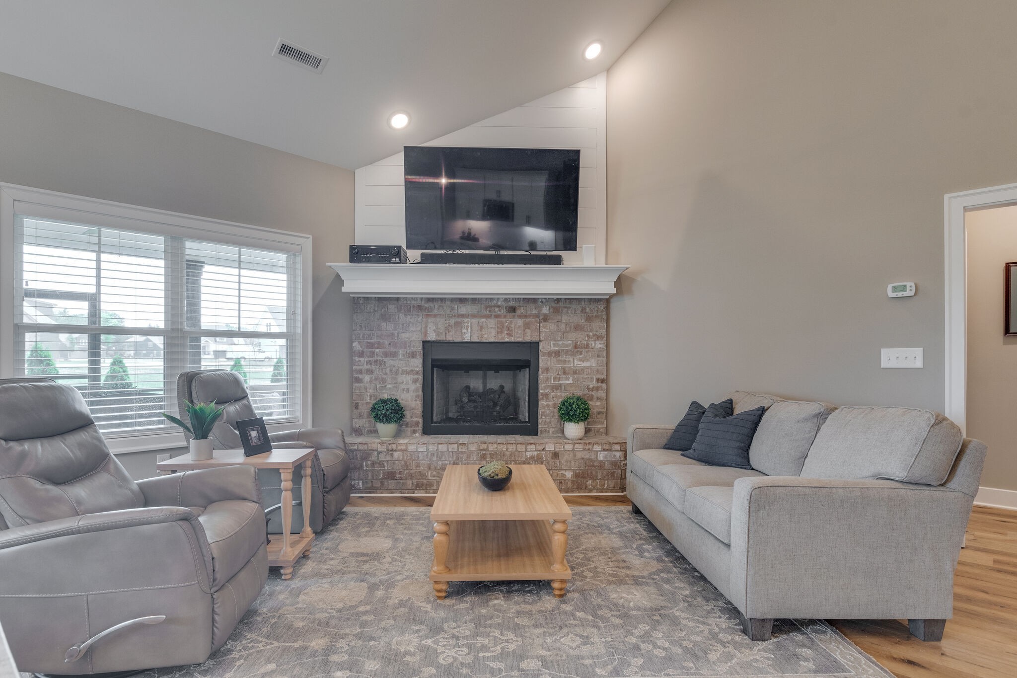 65 Canoe Ct