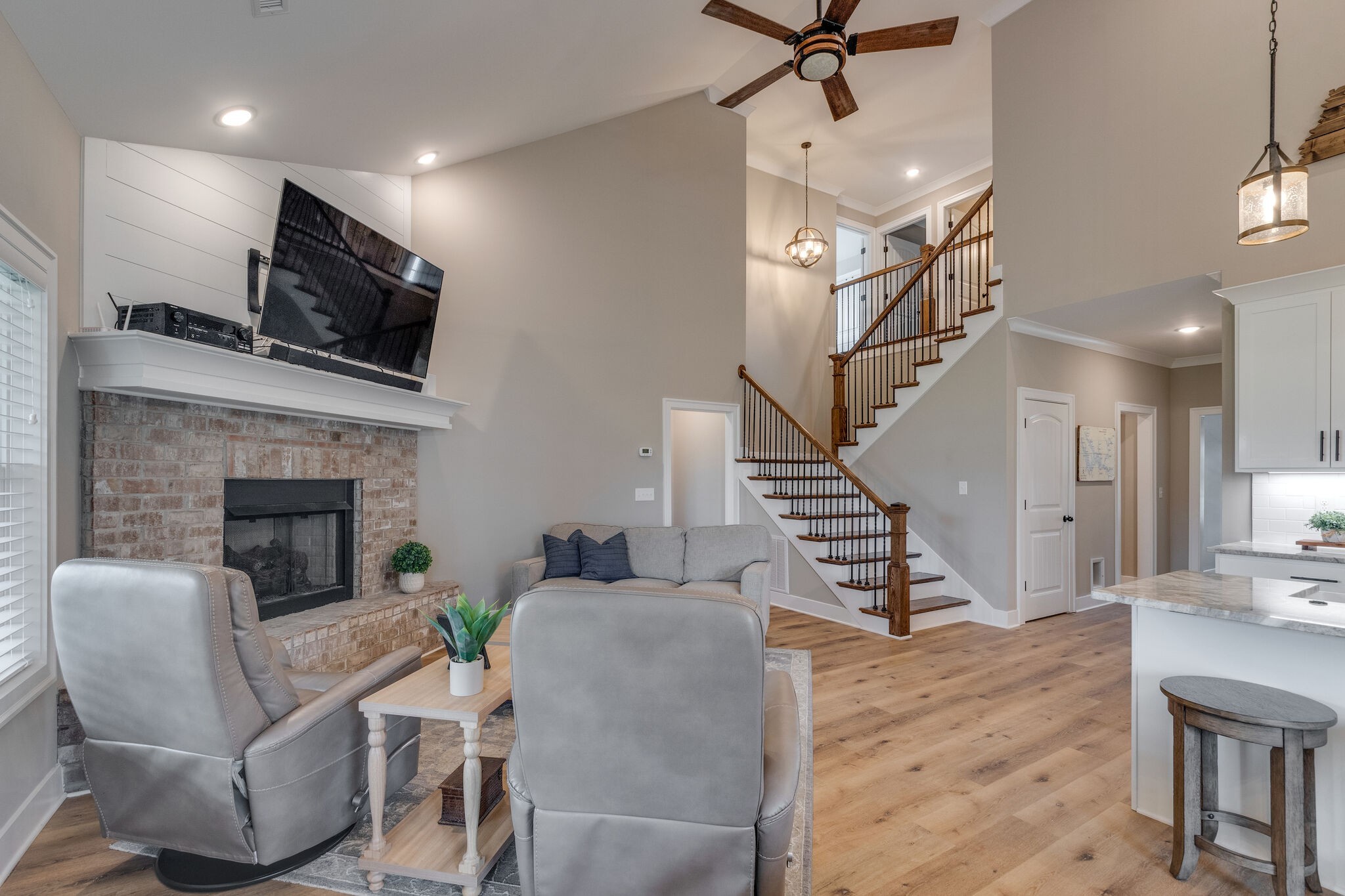 65 Canoe Ct