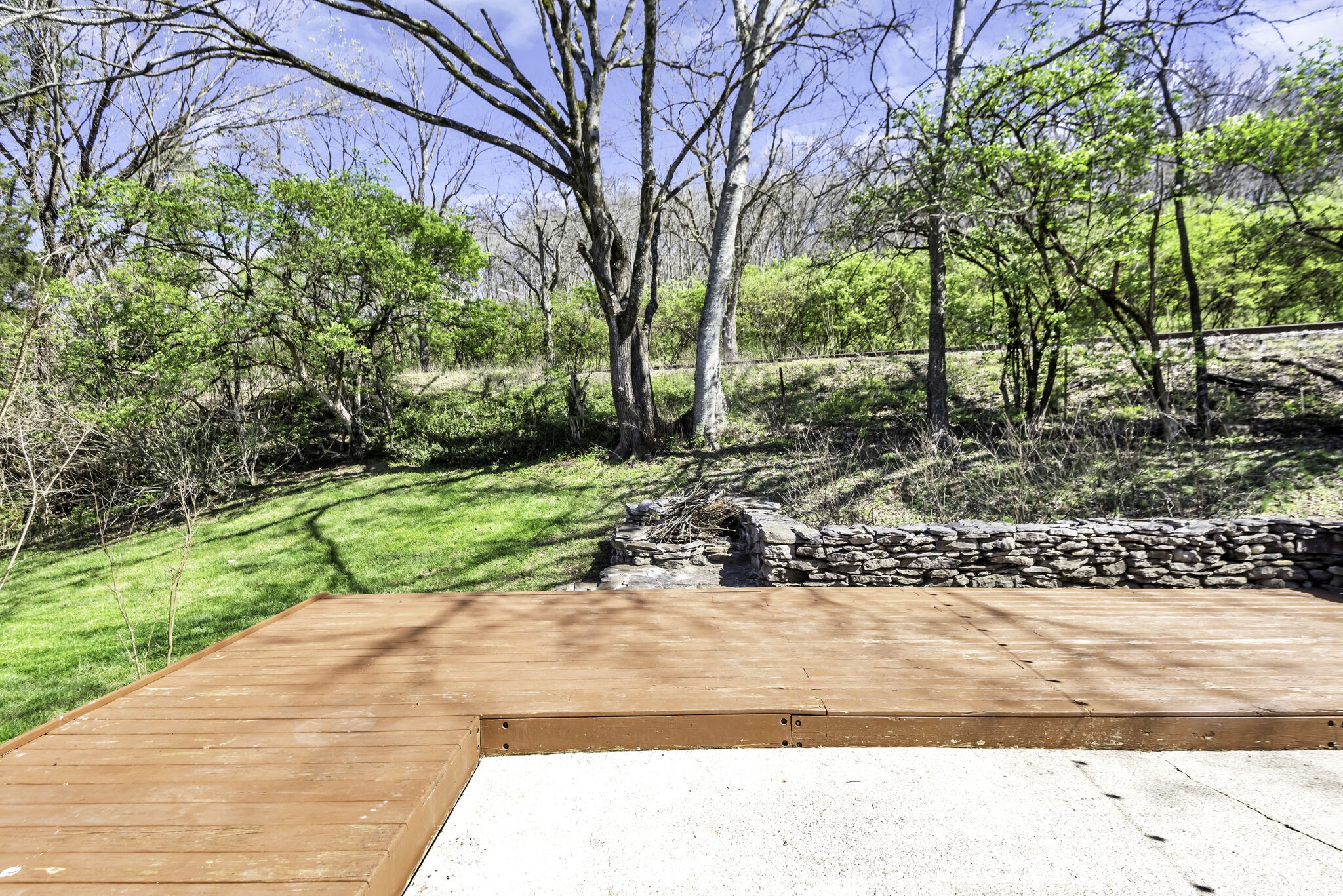 22 Vaughns Gap Rd