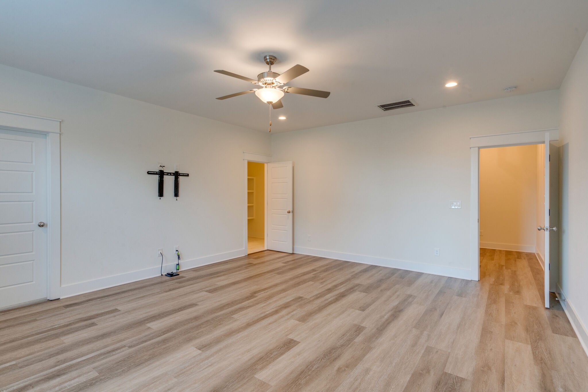 7053 Westside Circle Unit: 7053