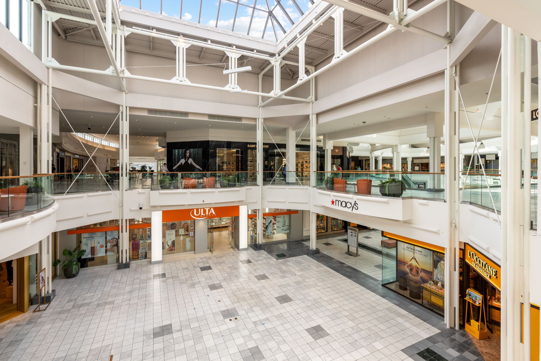 1900 Richard Jones Rd Unit: C110