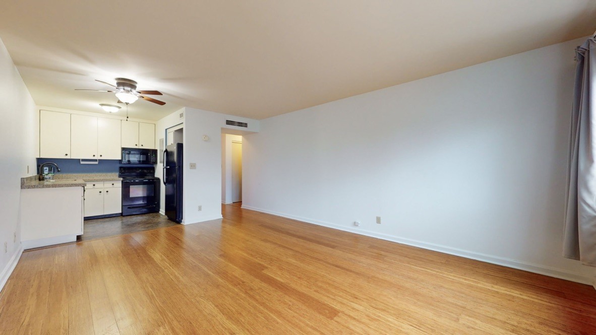 1900 Richard Jones Rd Unit: C110