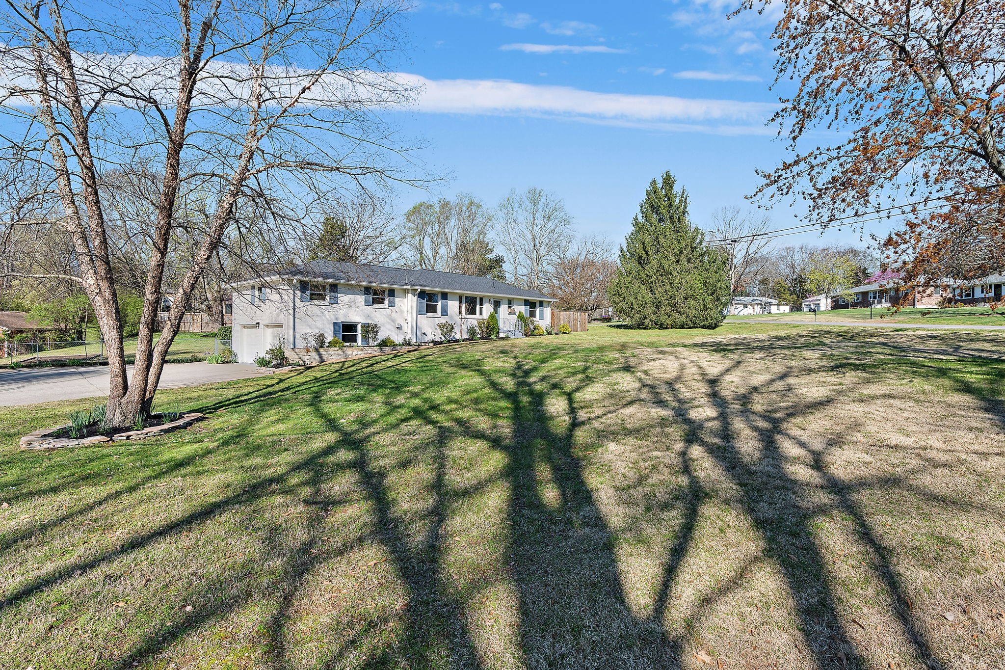 5201 Smartt Dr