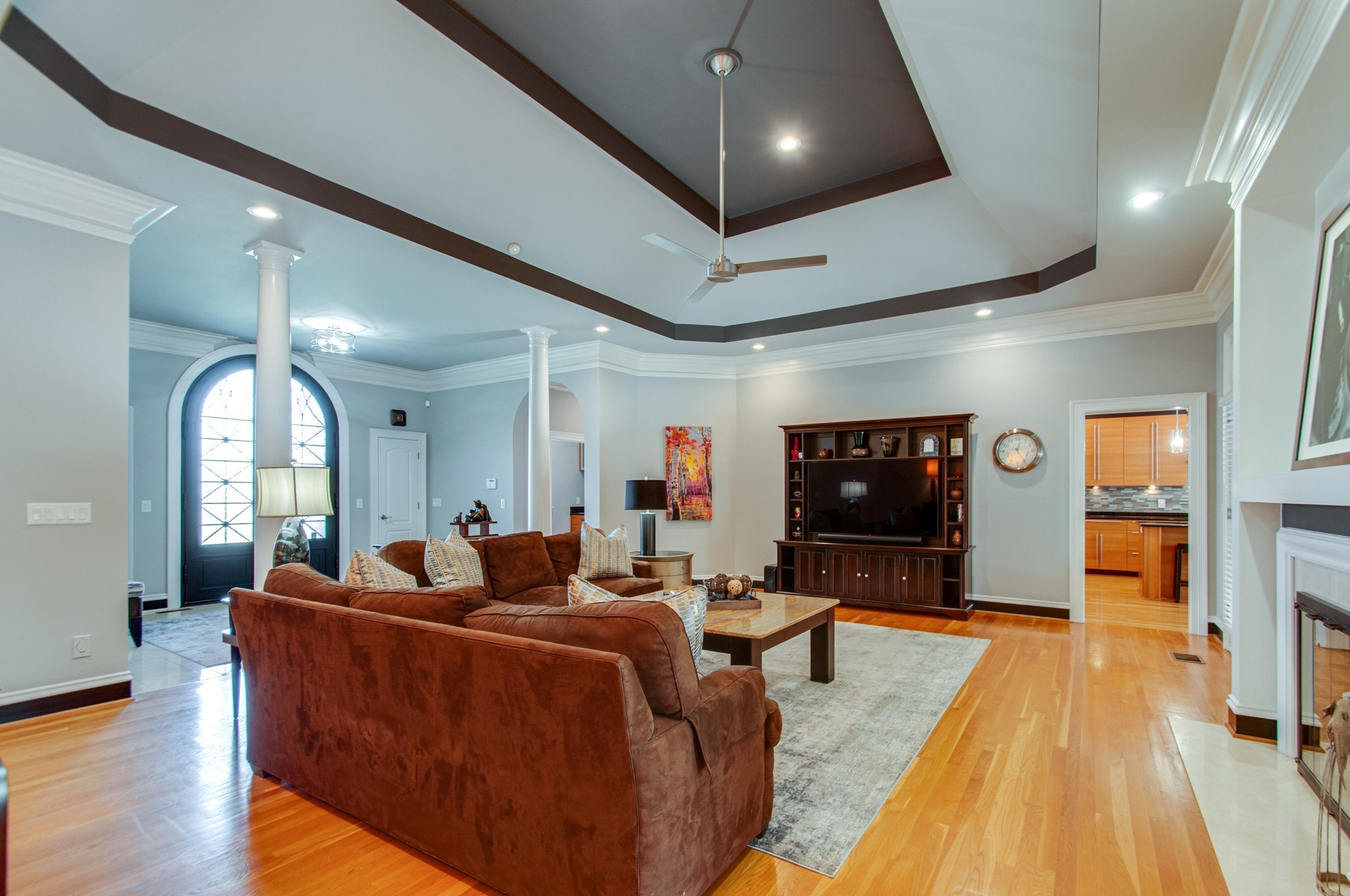 813 Shadowstone Pl