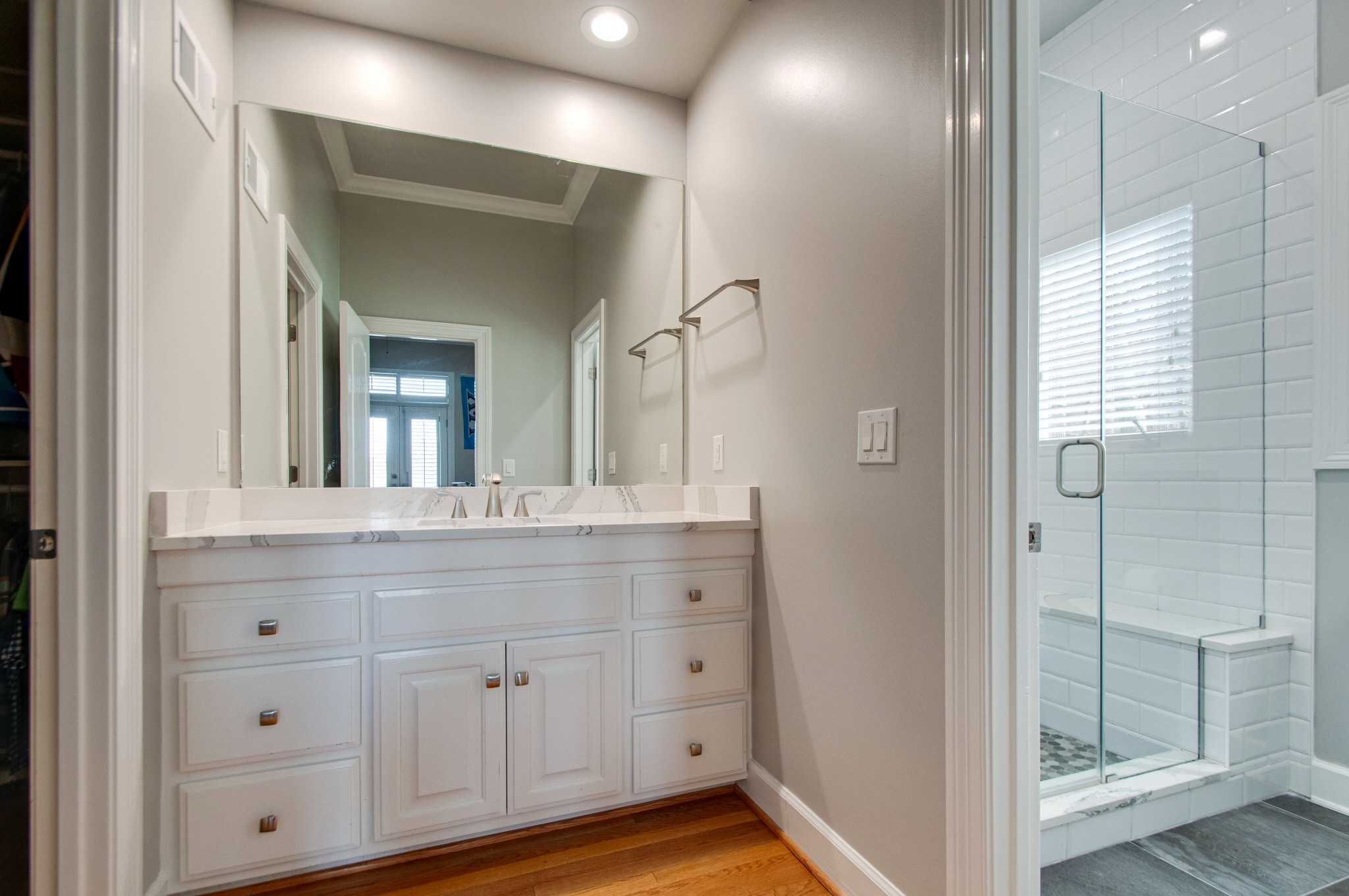 813 Shadowstone Pl