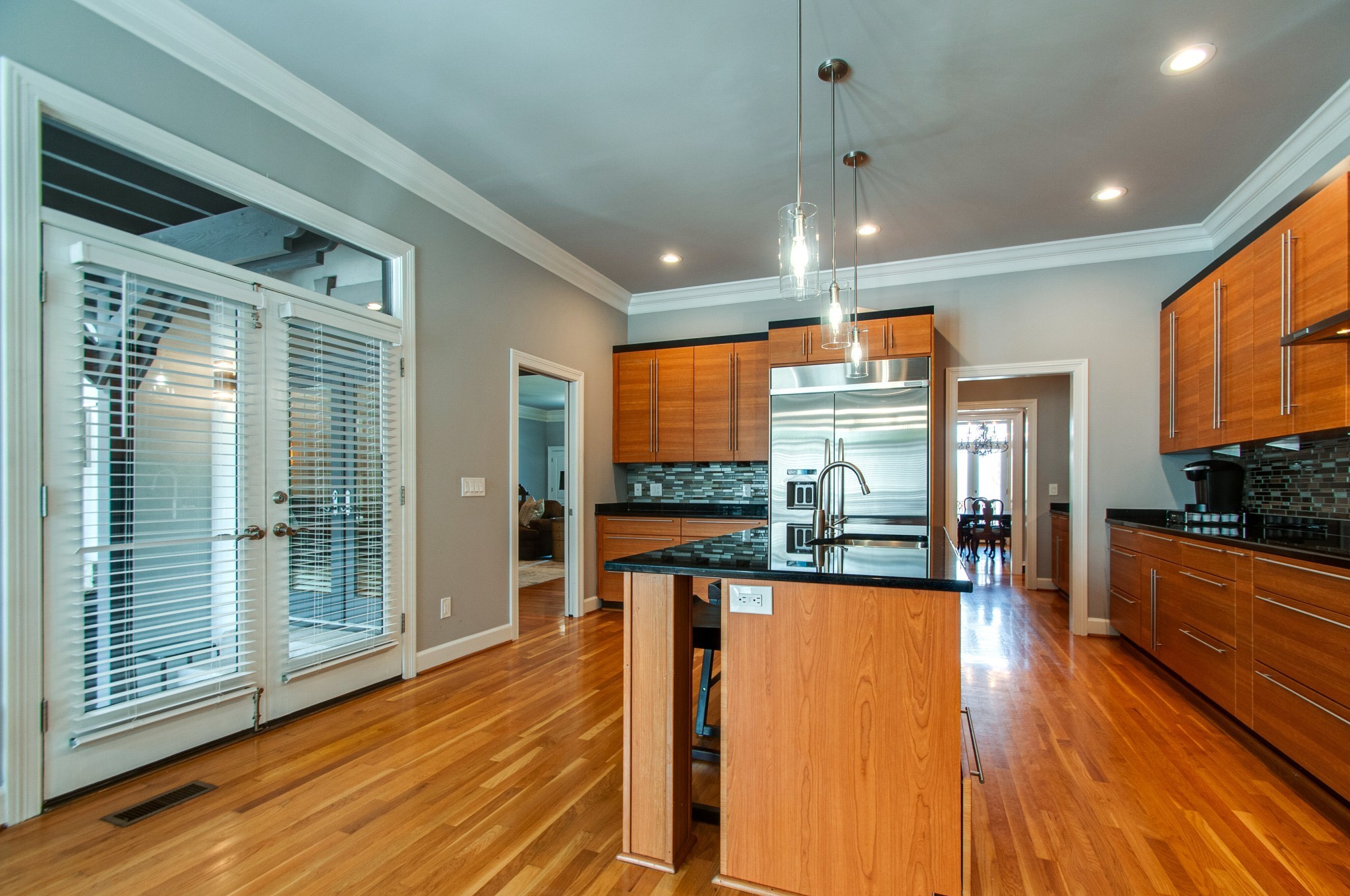 813 Shadowstone Pl