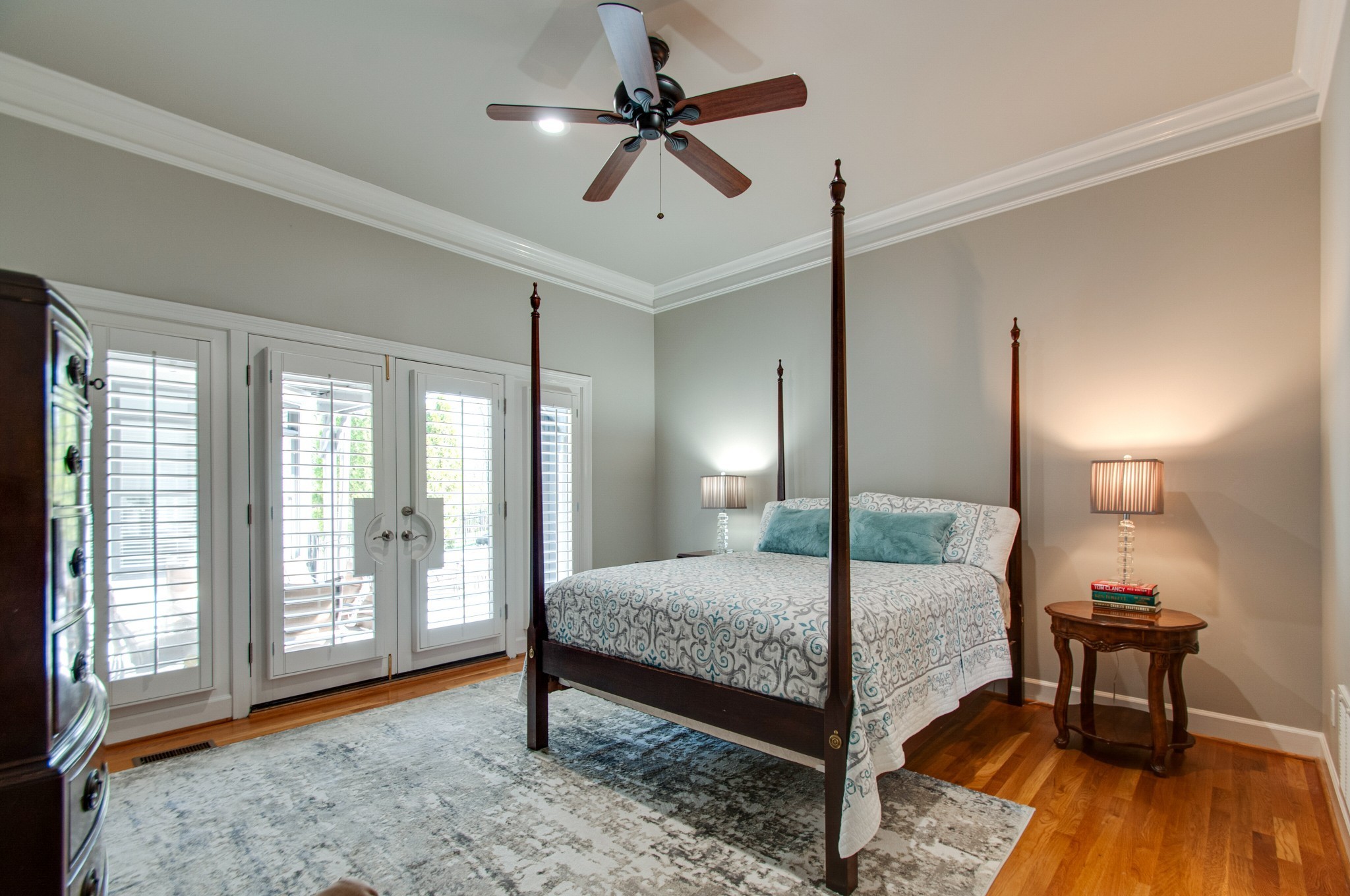 813 Shadowstone Pl