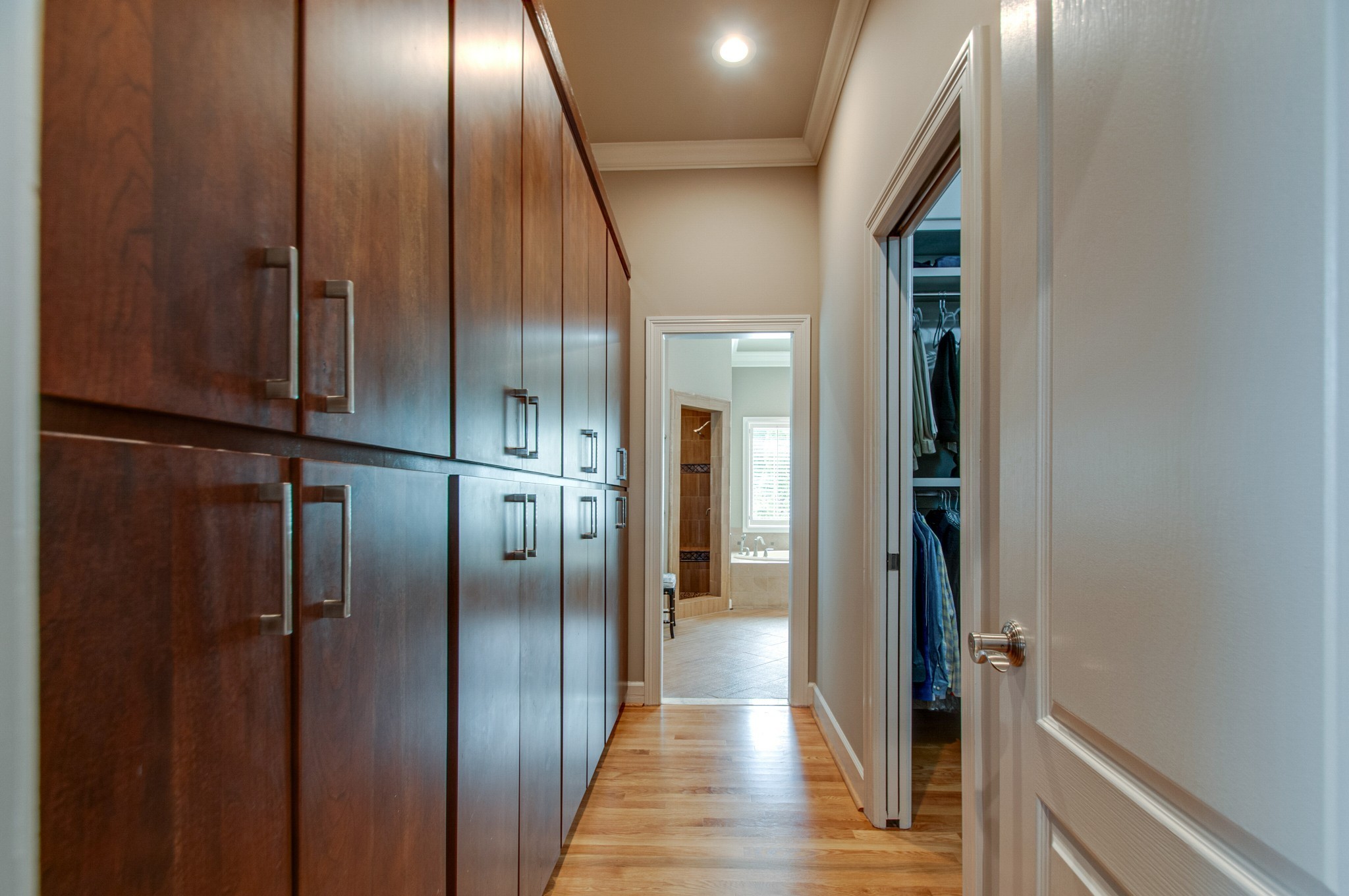 813 Shadowstone Pl