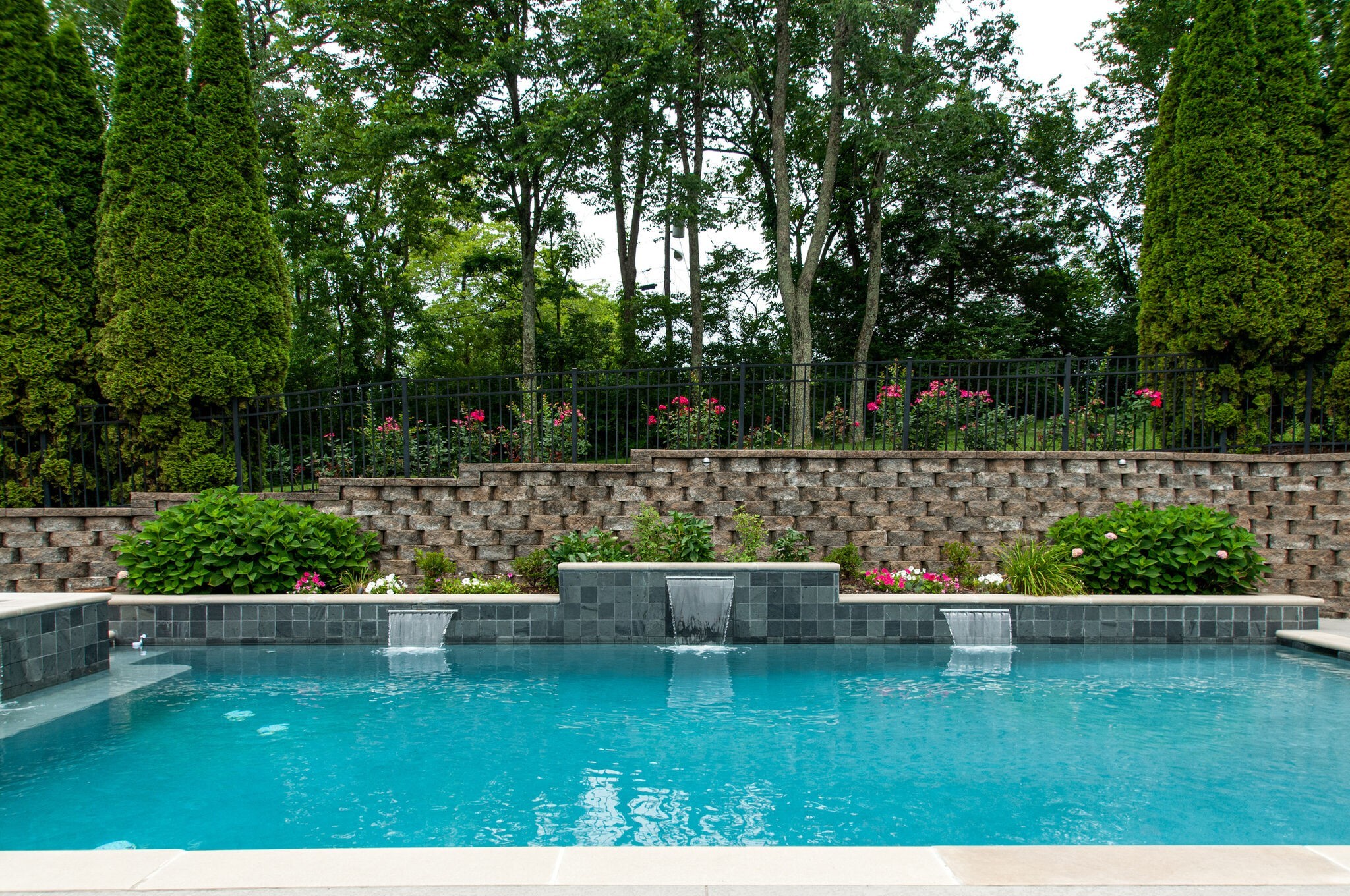 813 Shadowstone Pl