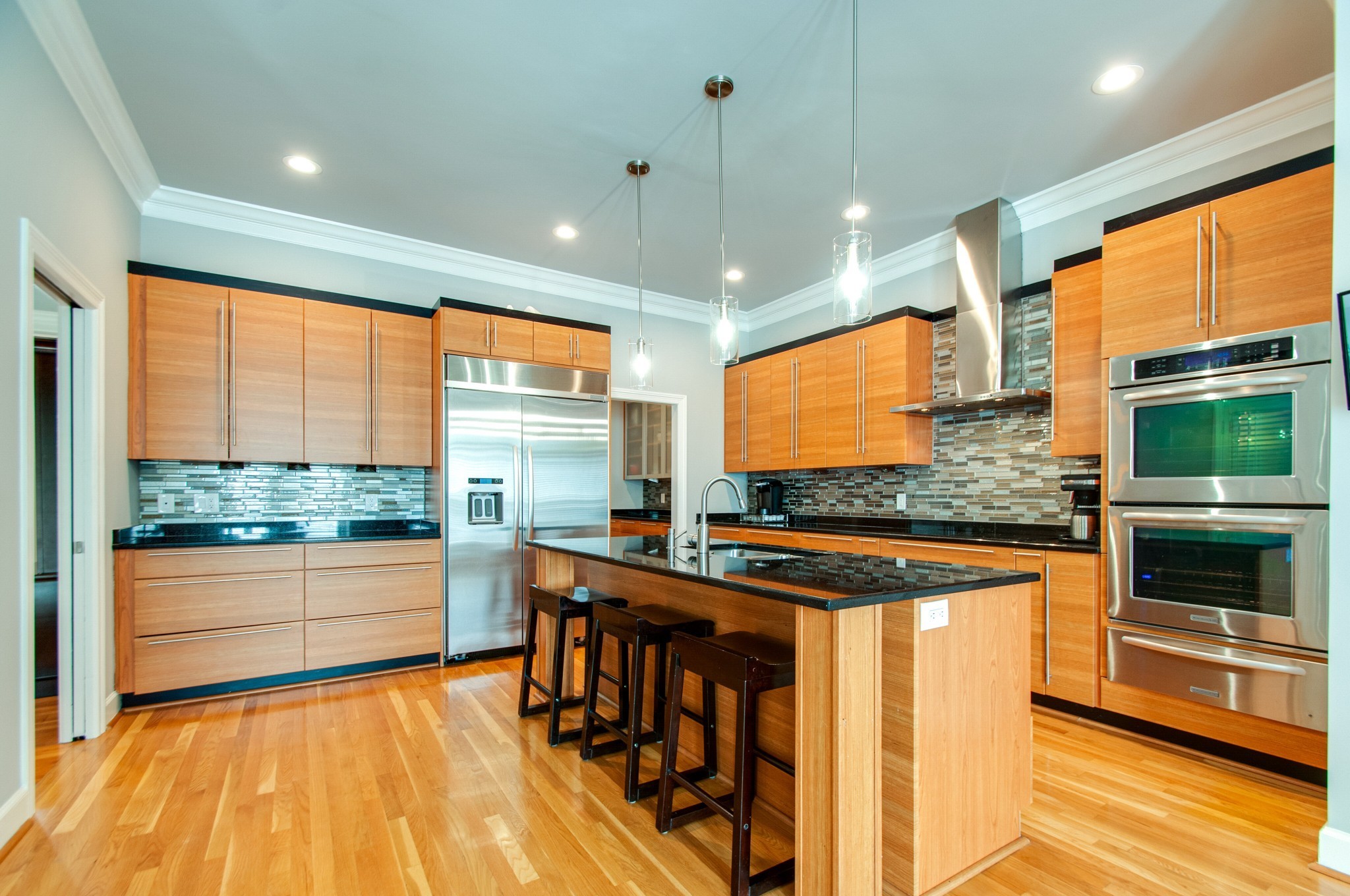 813 Shadowstone Pl