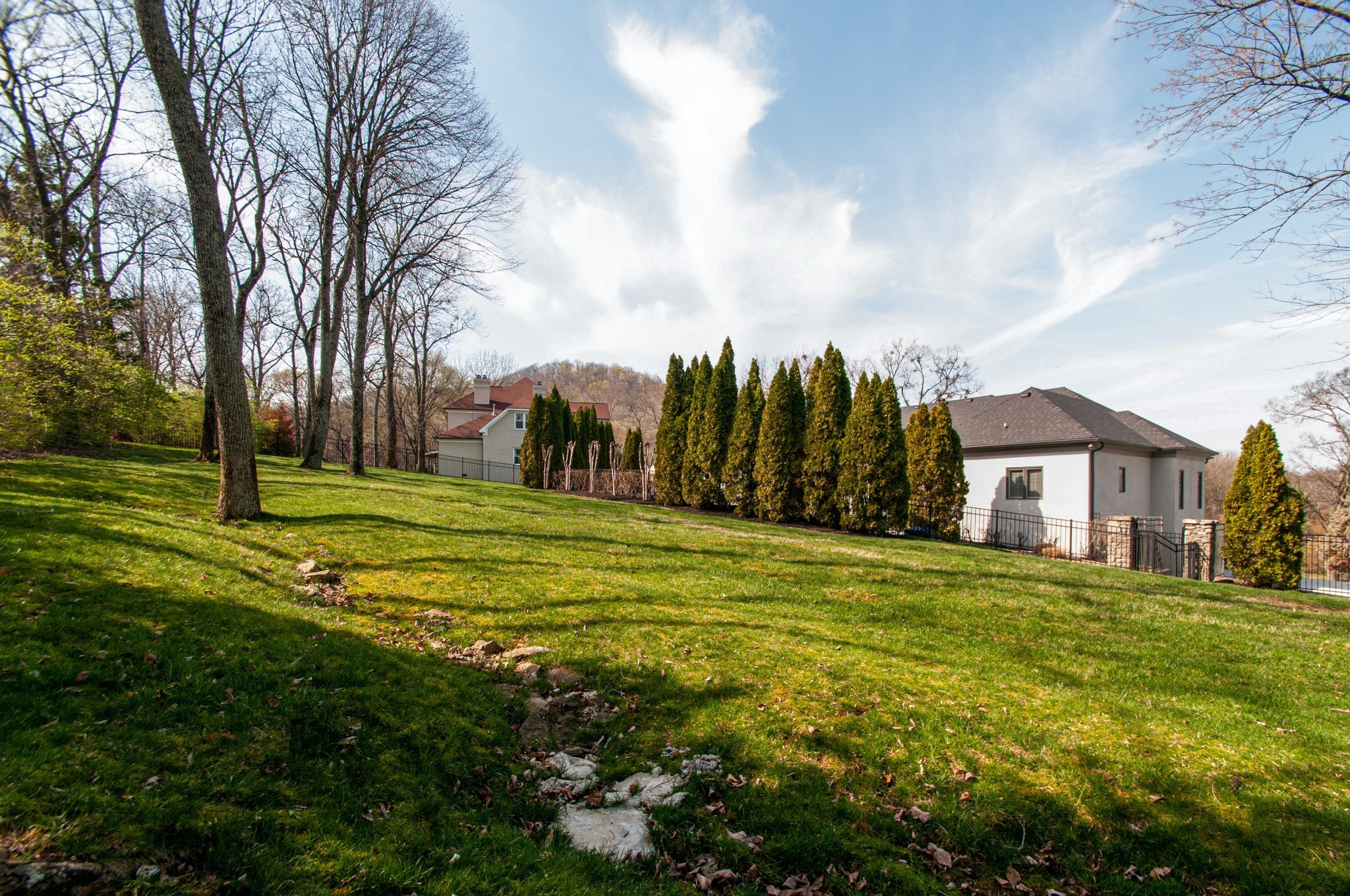 813 Shadowstone Pl