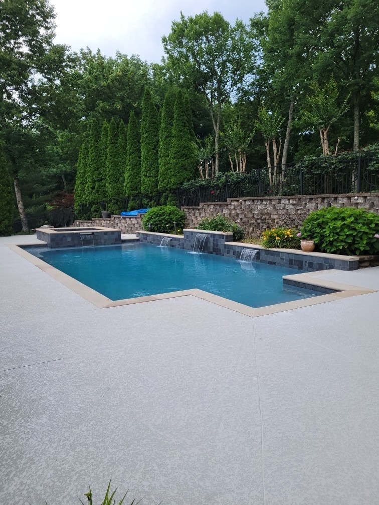 813 Shadowstone Pl