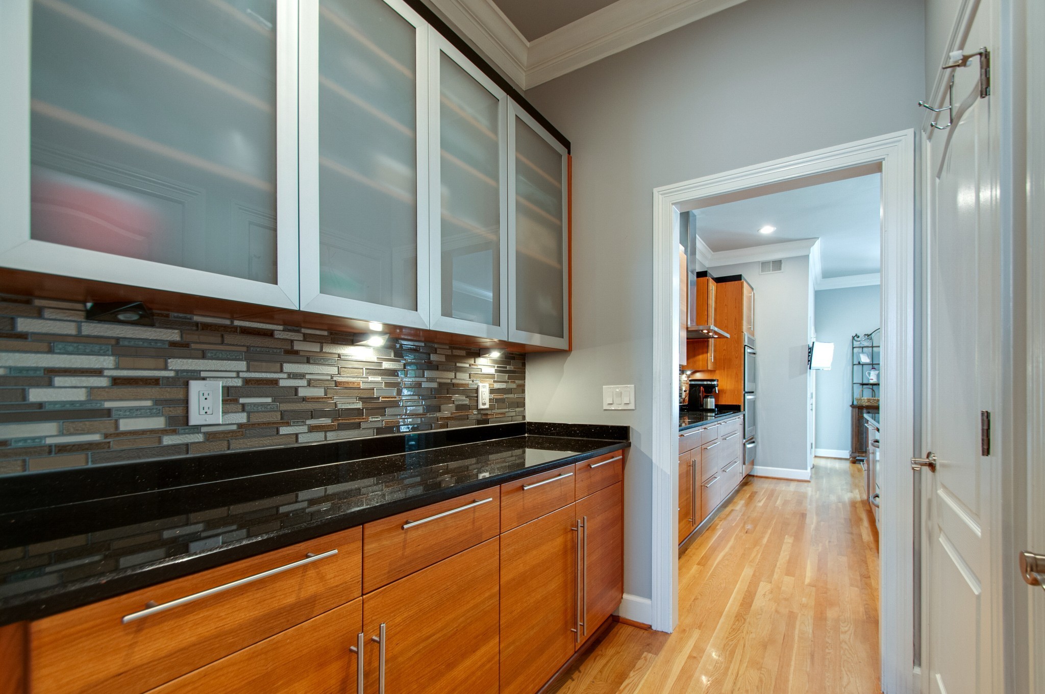 813 Shadowstone Pl