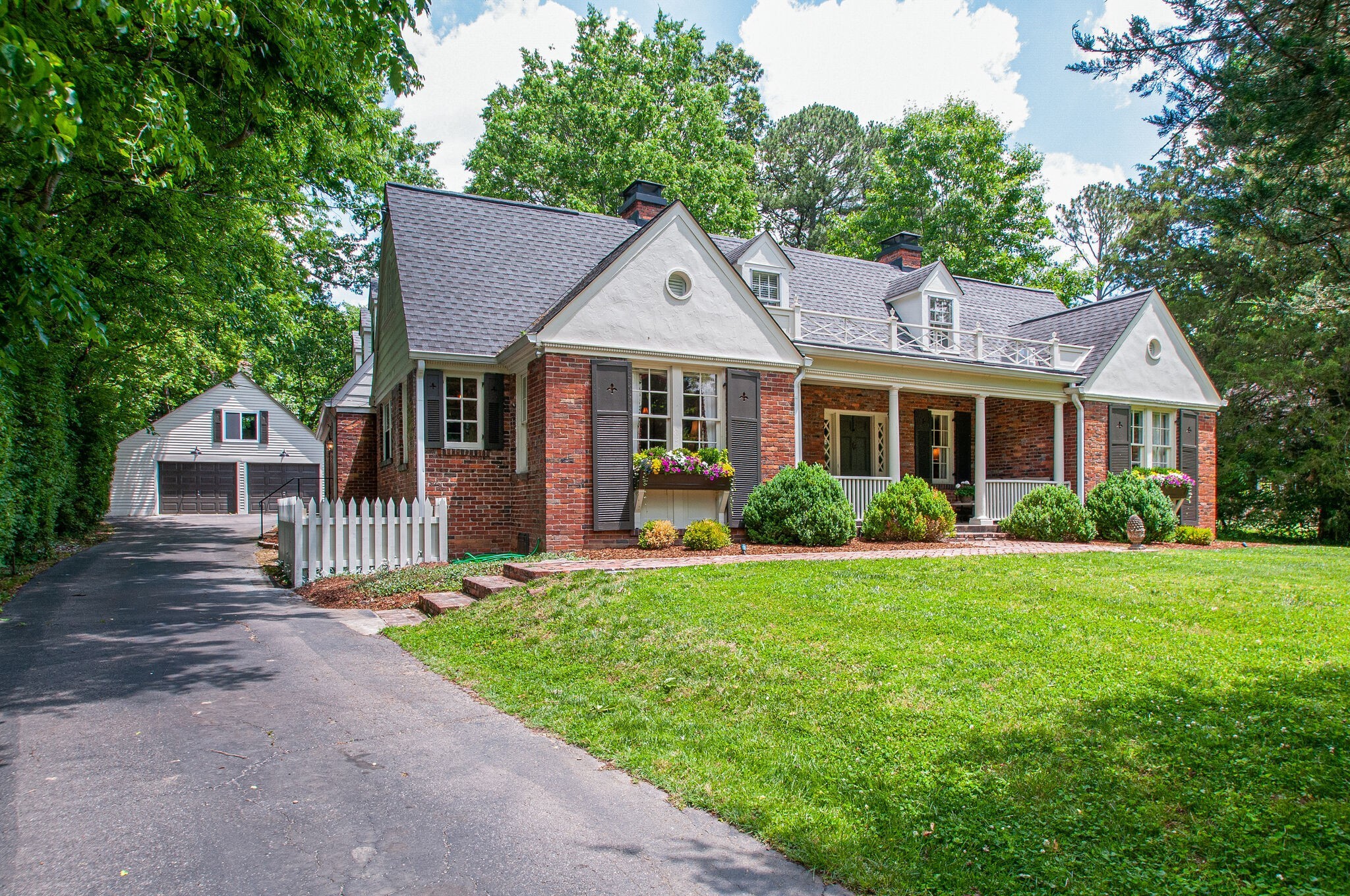213 Haverford Ave