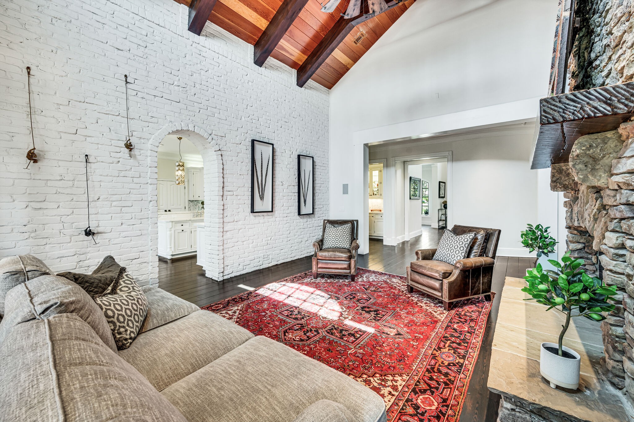 1615 Edgewater Ct