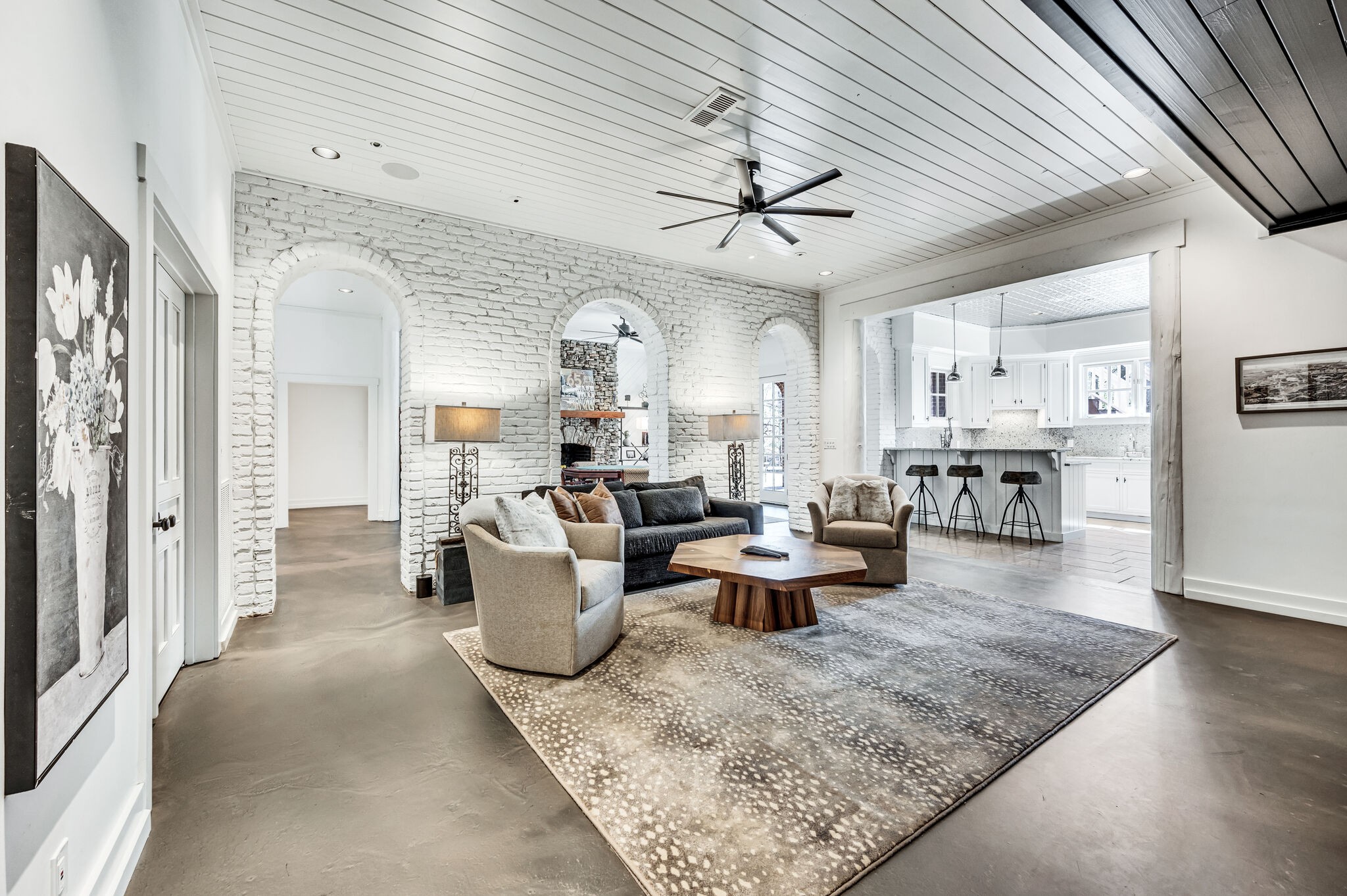 1615 Edgewater Ct