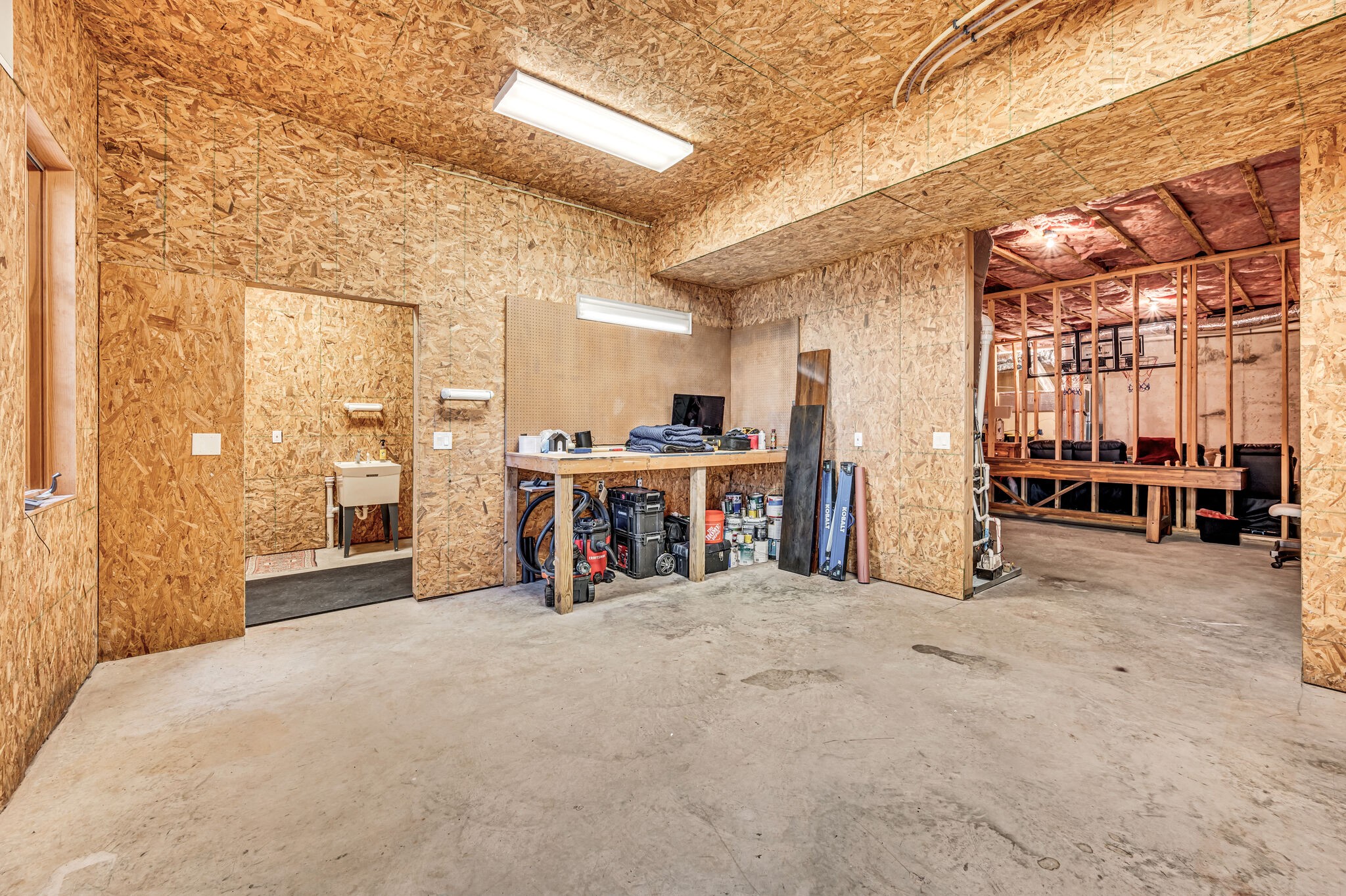 1615 Edgewater Ct