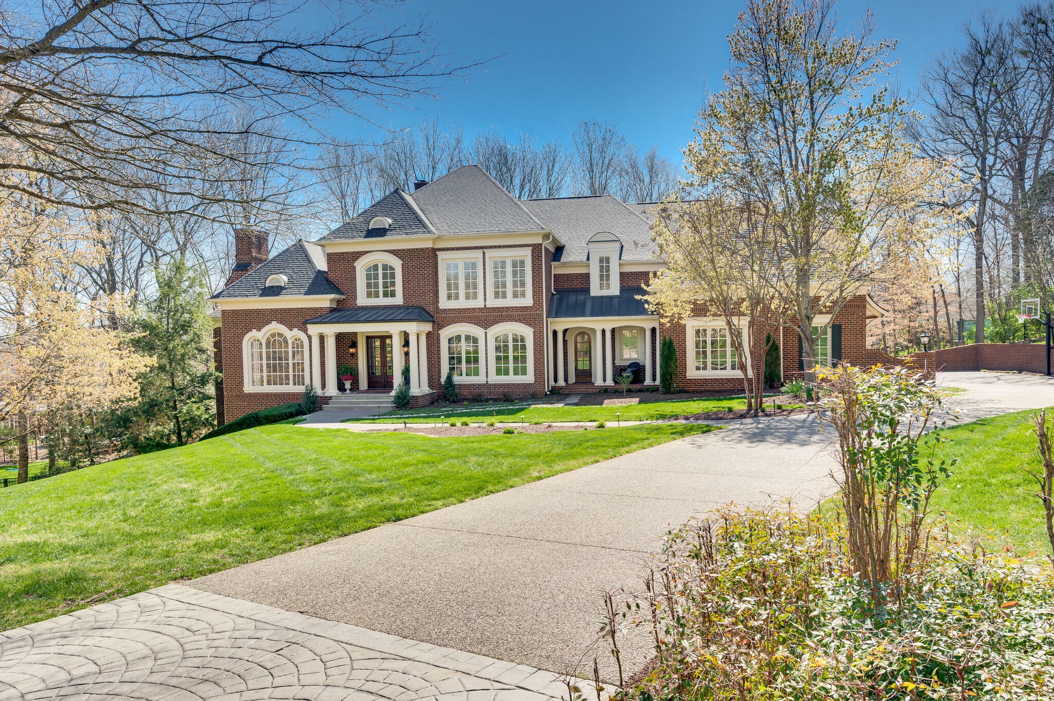 1615 Edgewater Ct