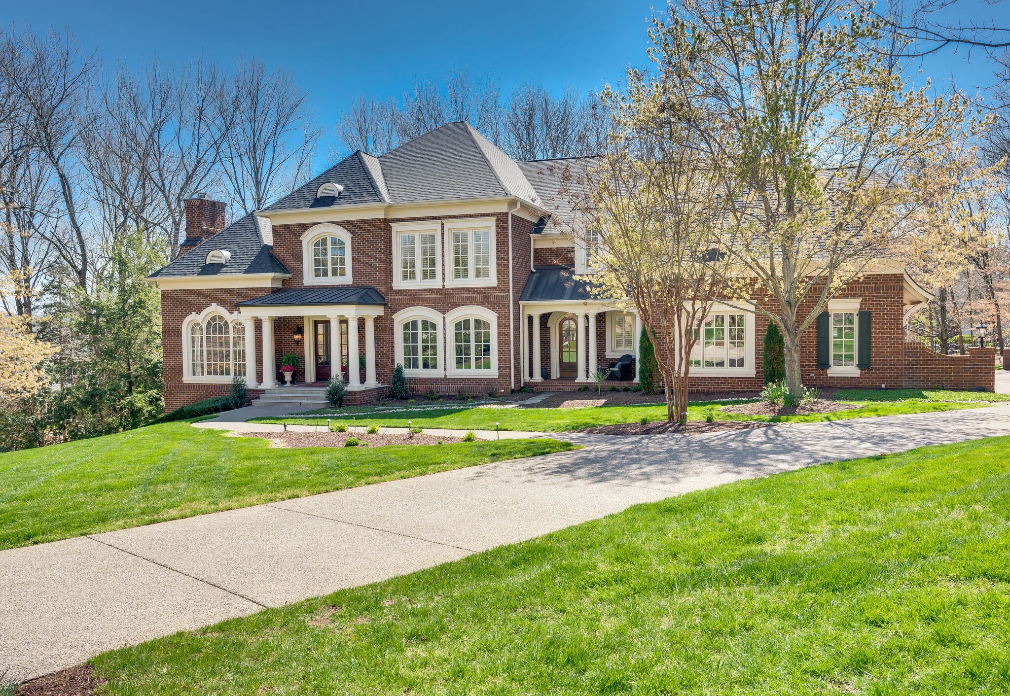1615 Edgewater Ct