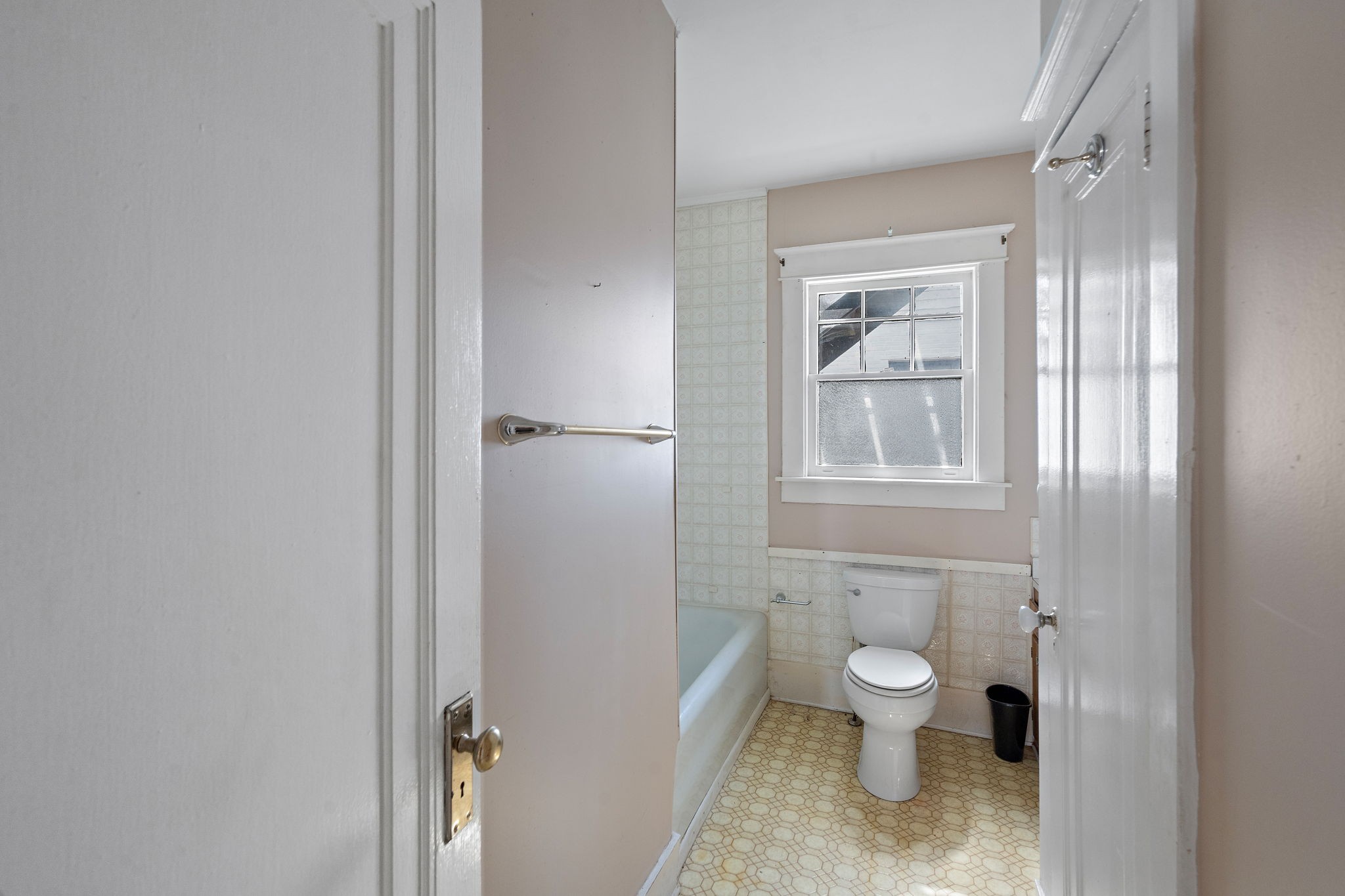 1701 Villa Pl
