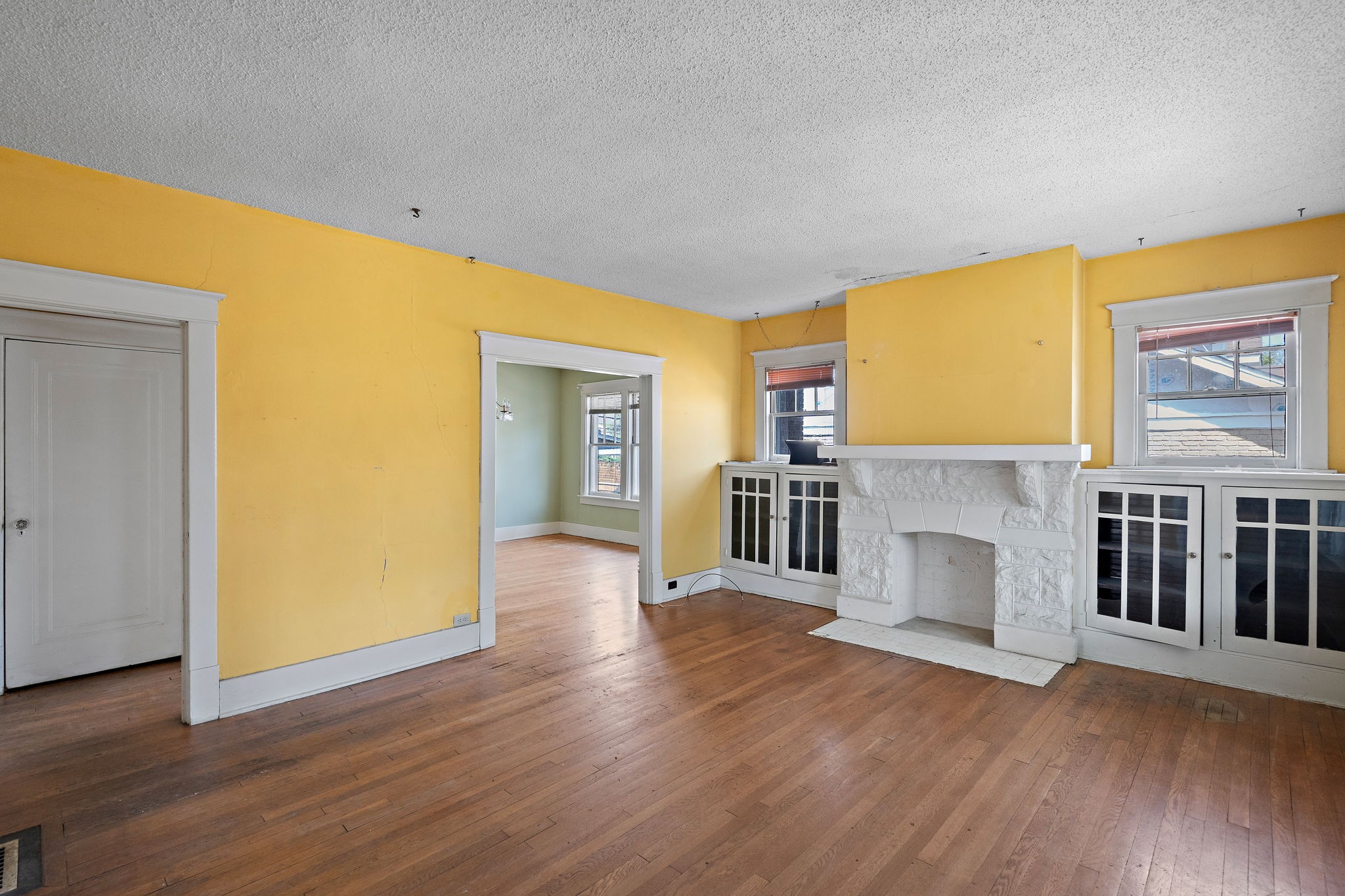 1701 Villa Pl