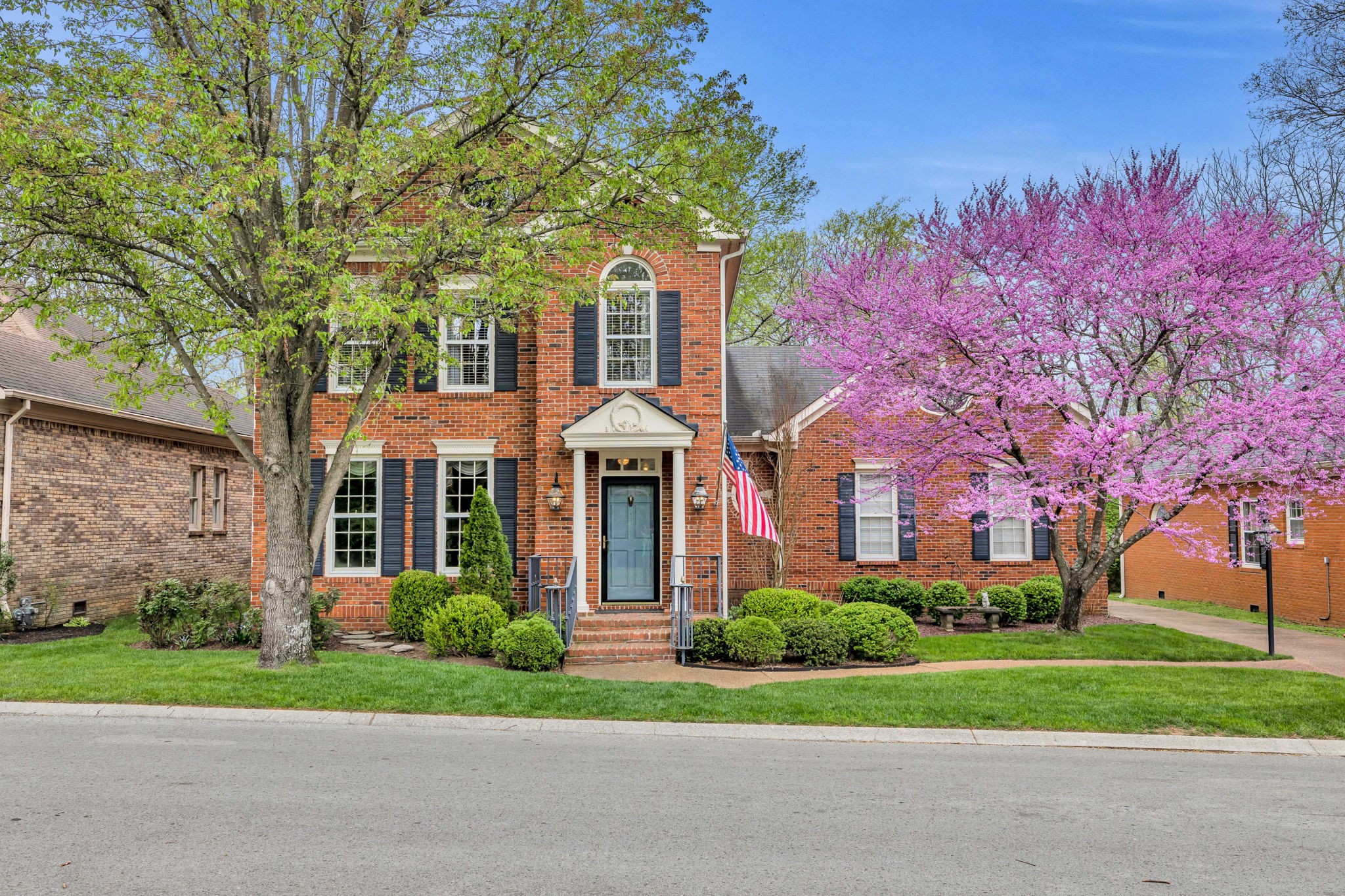18 Lexington Grn