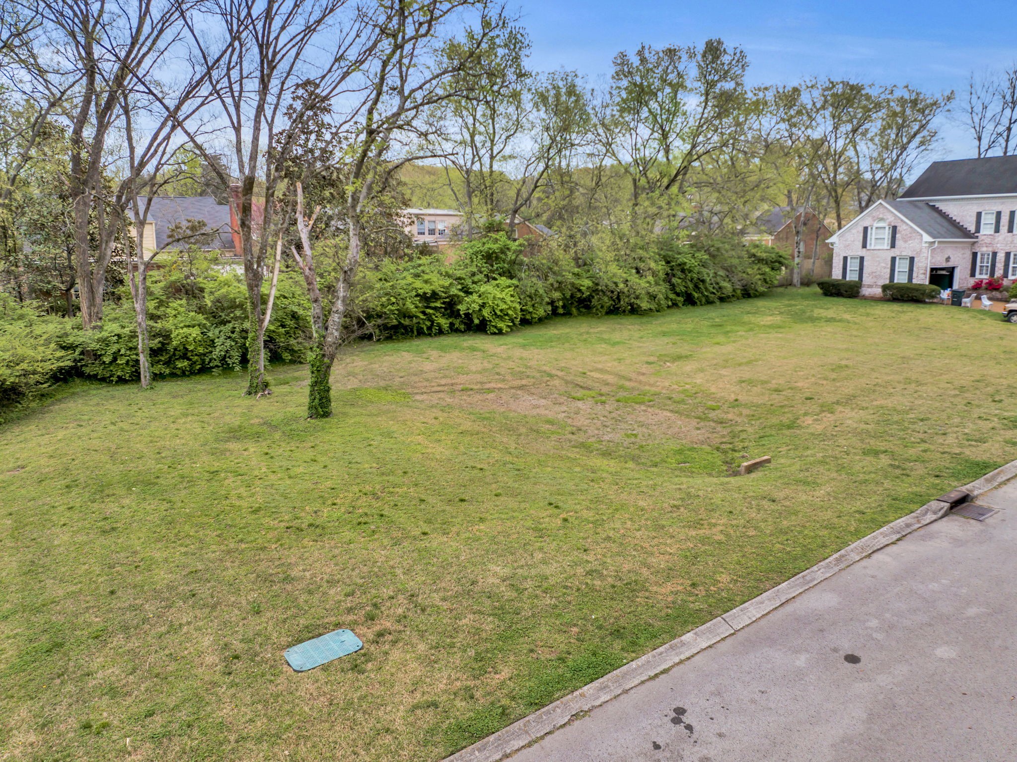 18 Lexington Grn