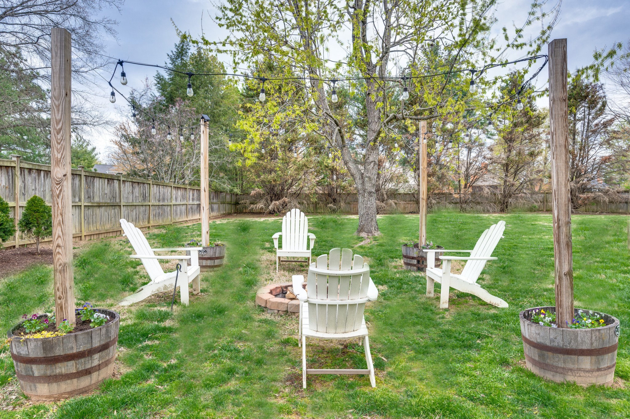 9428 Chenoweth Pl