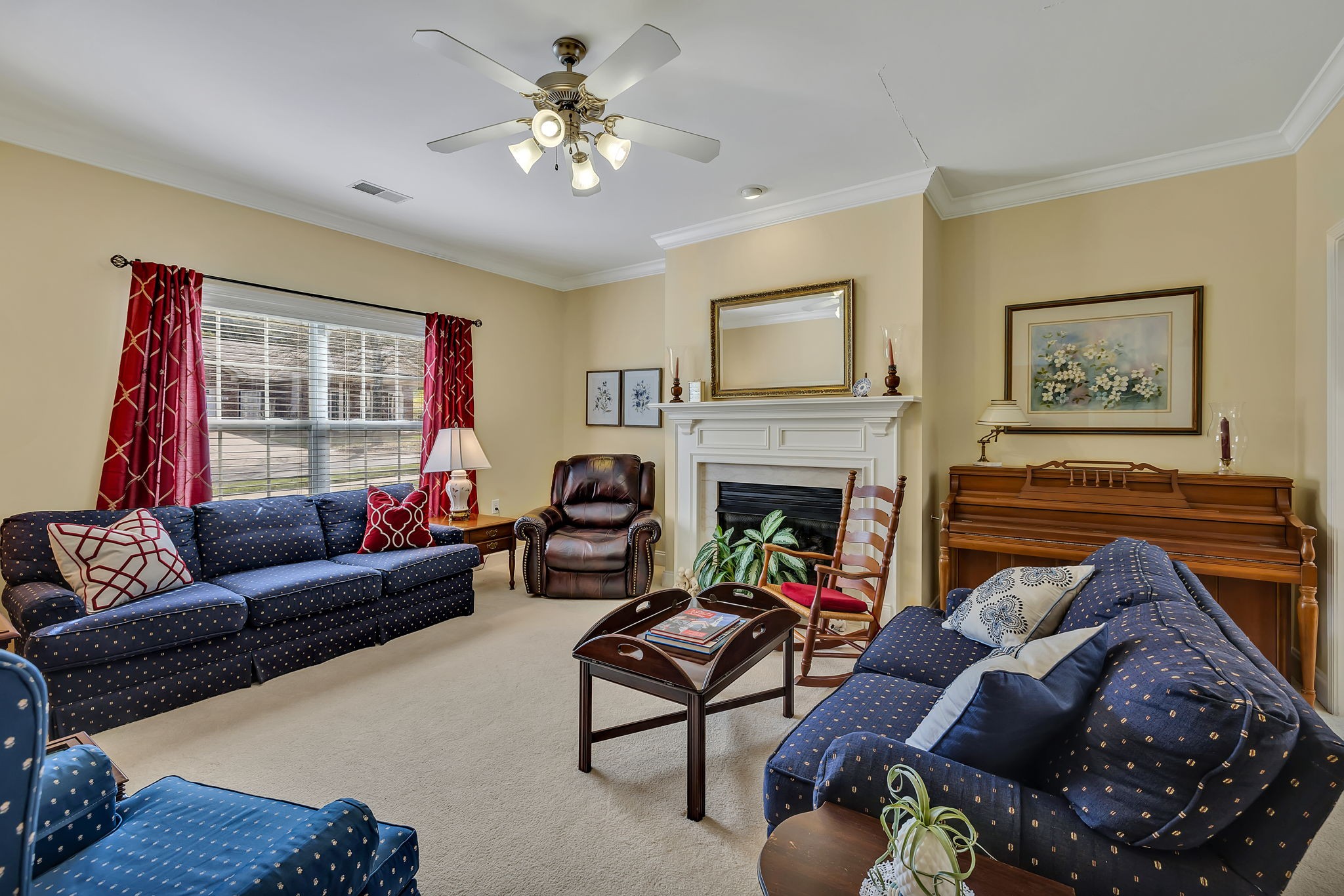 213 Wrennewood Ln