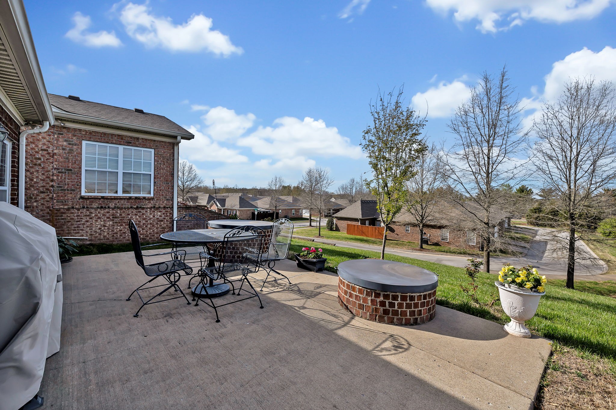 213 Wrennewood Ln