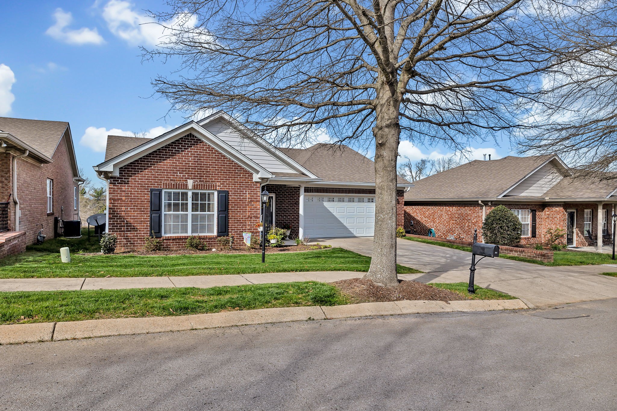 213 Wrennewood Ln