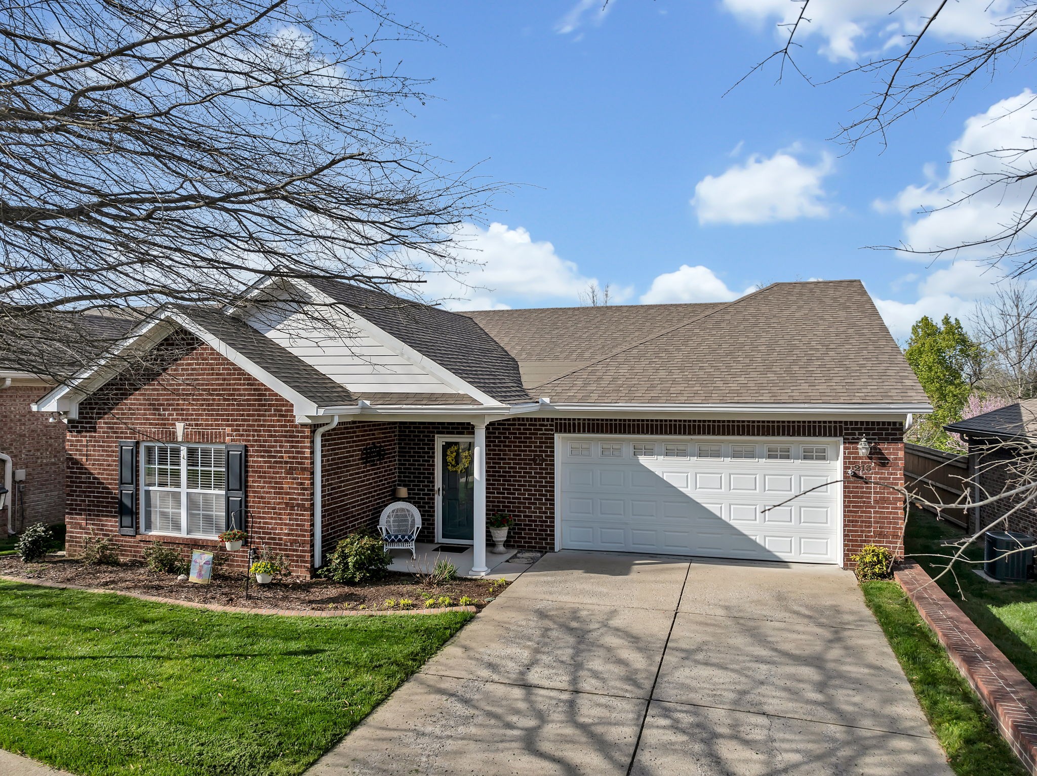 213 Wrennewood Ln