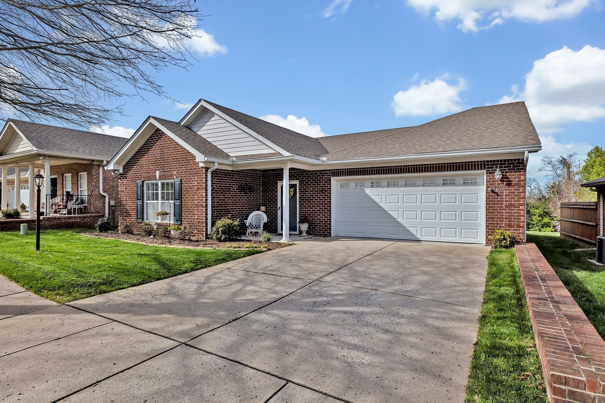 213 Wrennewood Ln