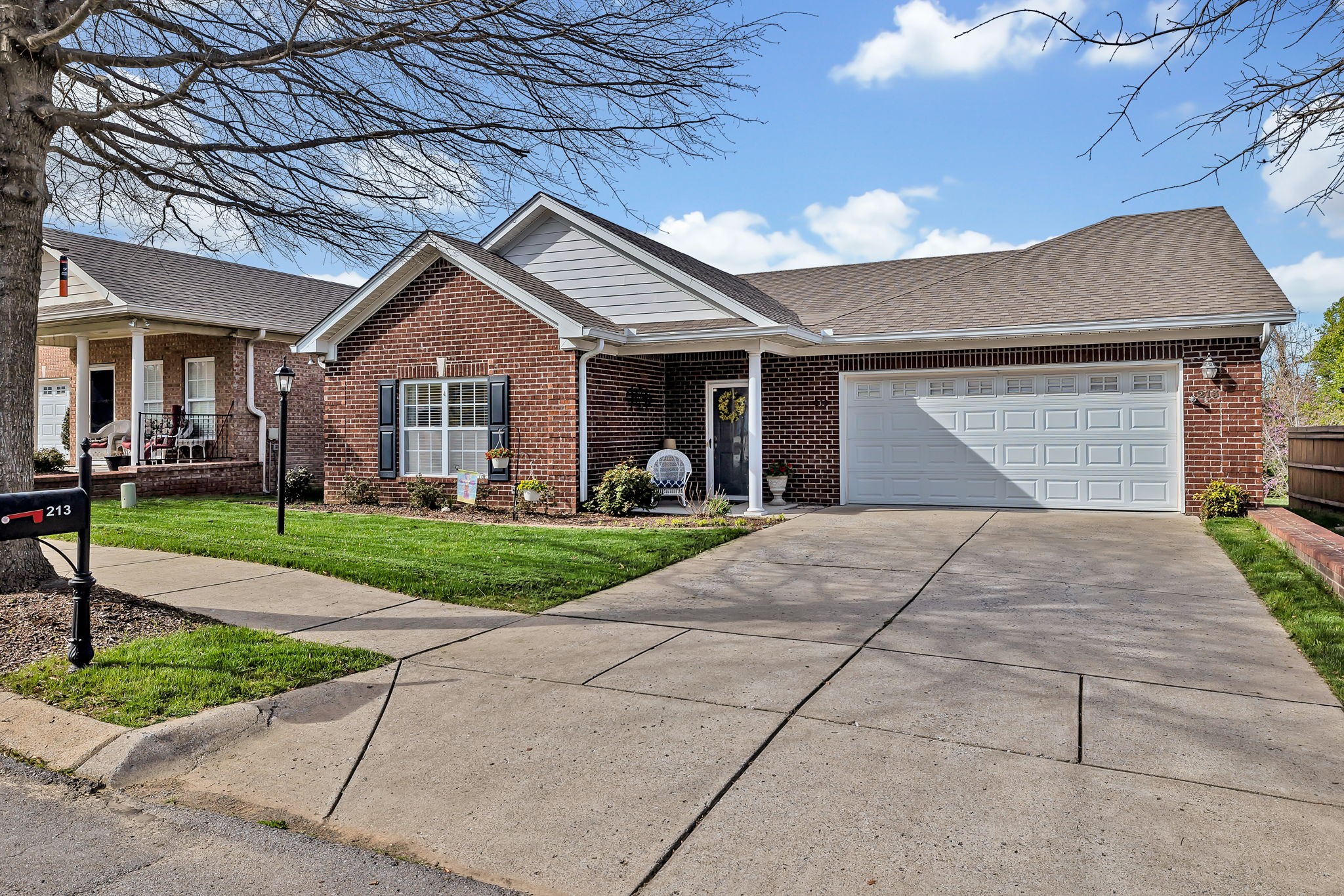 213 Wrennewood Ln