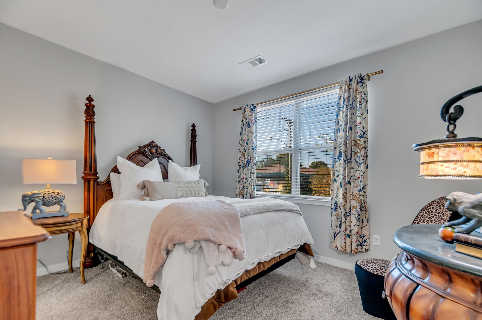 1122 Litton Ave Unit: 208