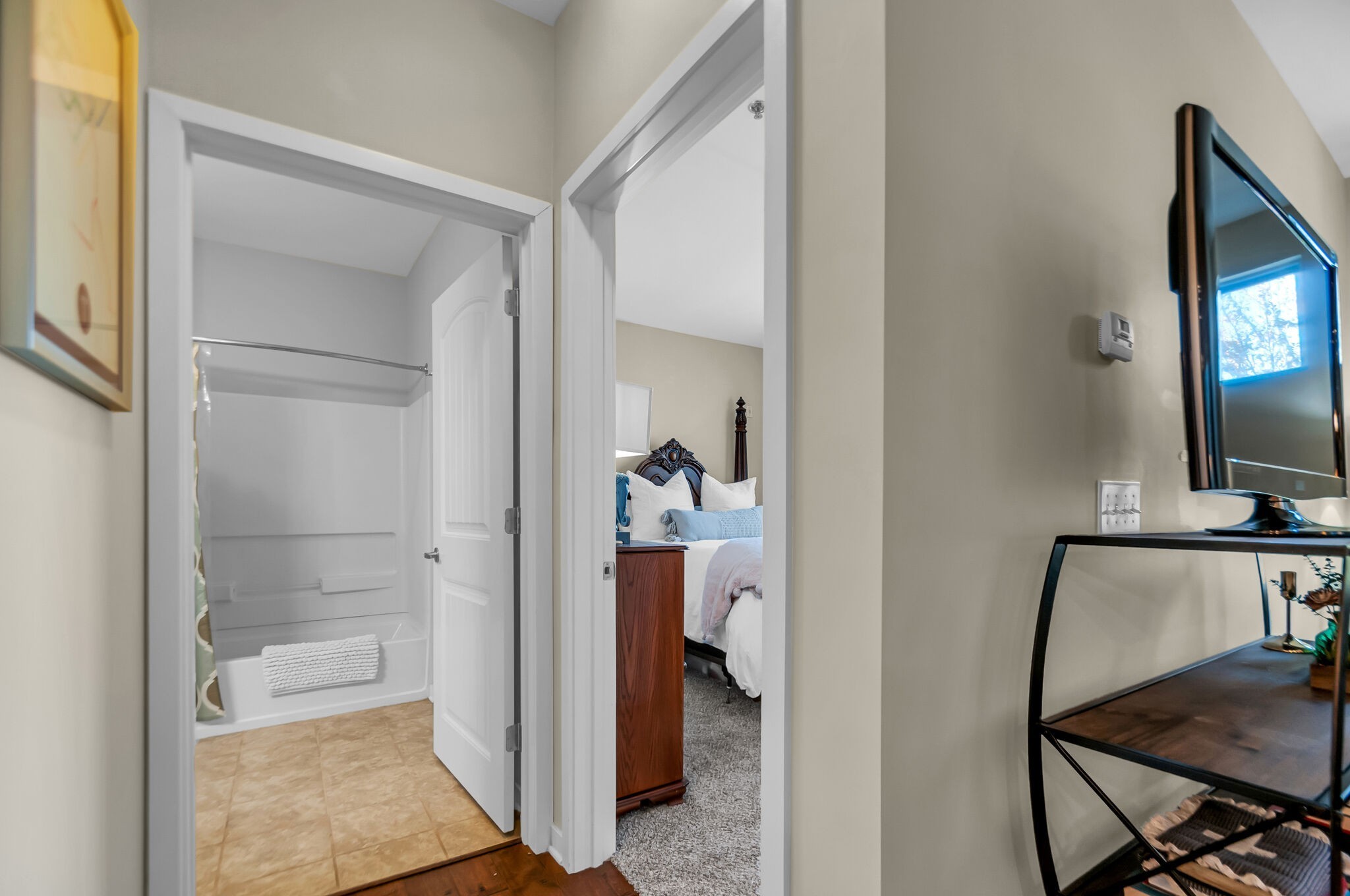 1122 Litton Ave Unit: 208