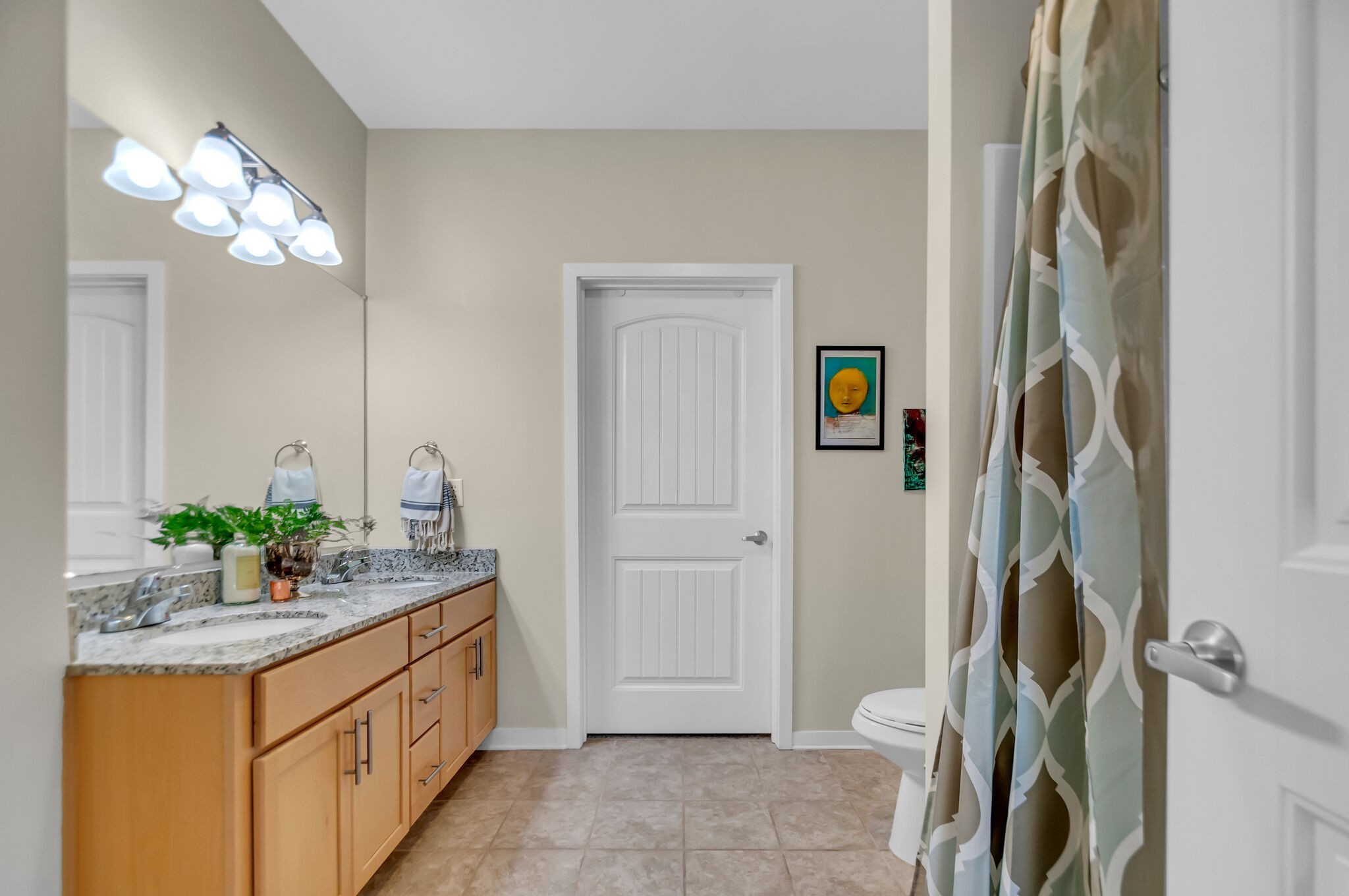 1122 Litton Ave Unit: 208