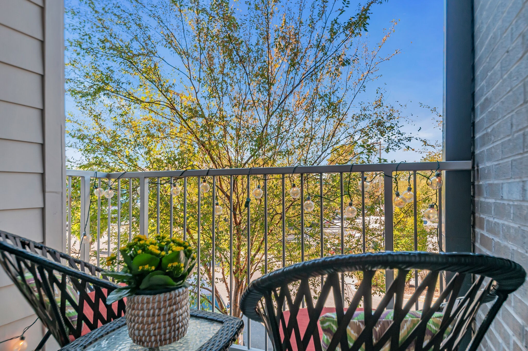 1122 Litton Ave Unit: 208