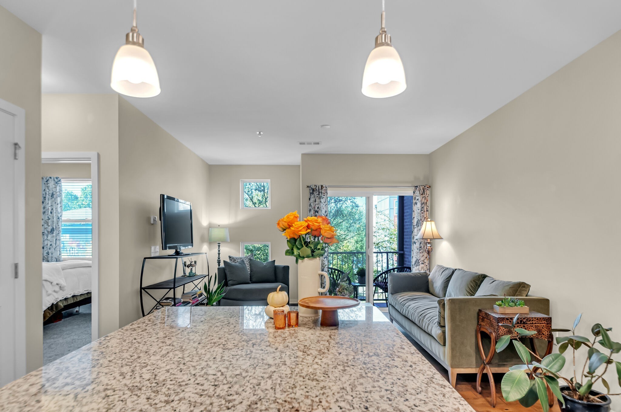 1122 Litton Ave Unit: 208